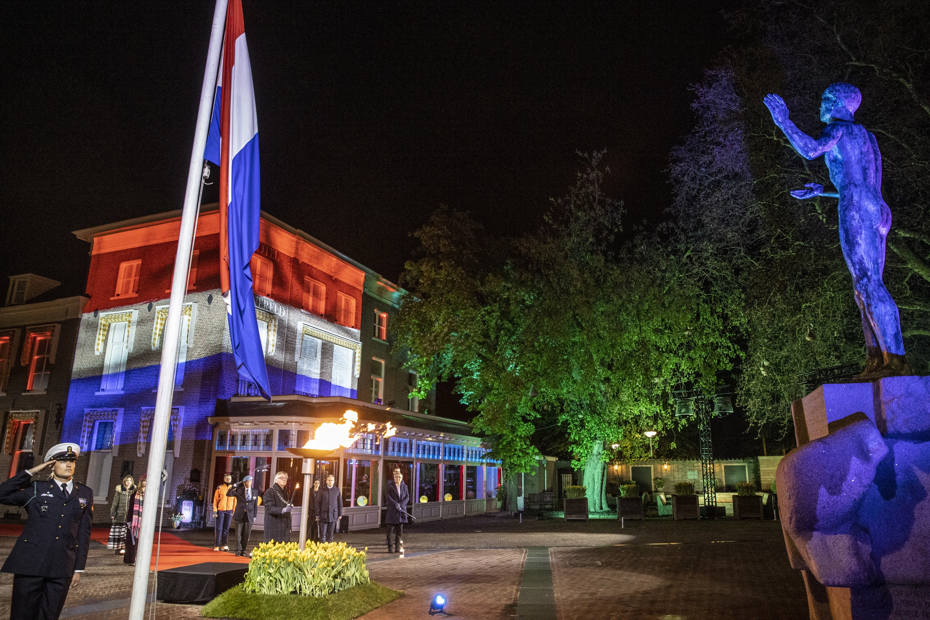 Bevrijdingsdag 2021 van start: vuur ontstoken, festivals digitaal