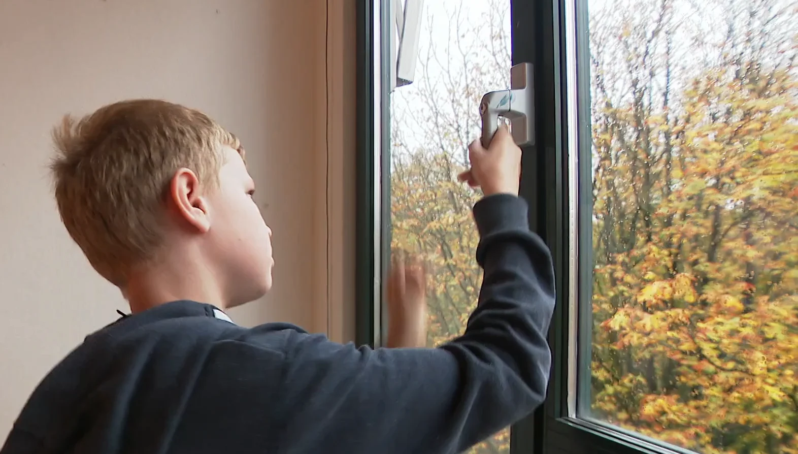 Matige ventilatie in onderwijs eindelijk aangepakt: scholen krijgen gratis hulp