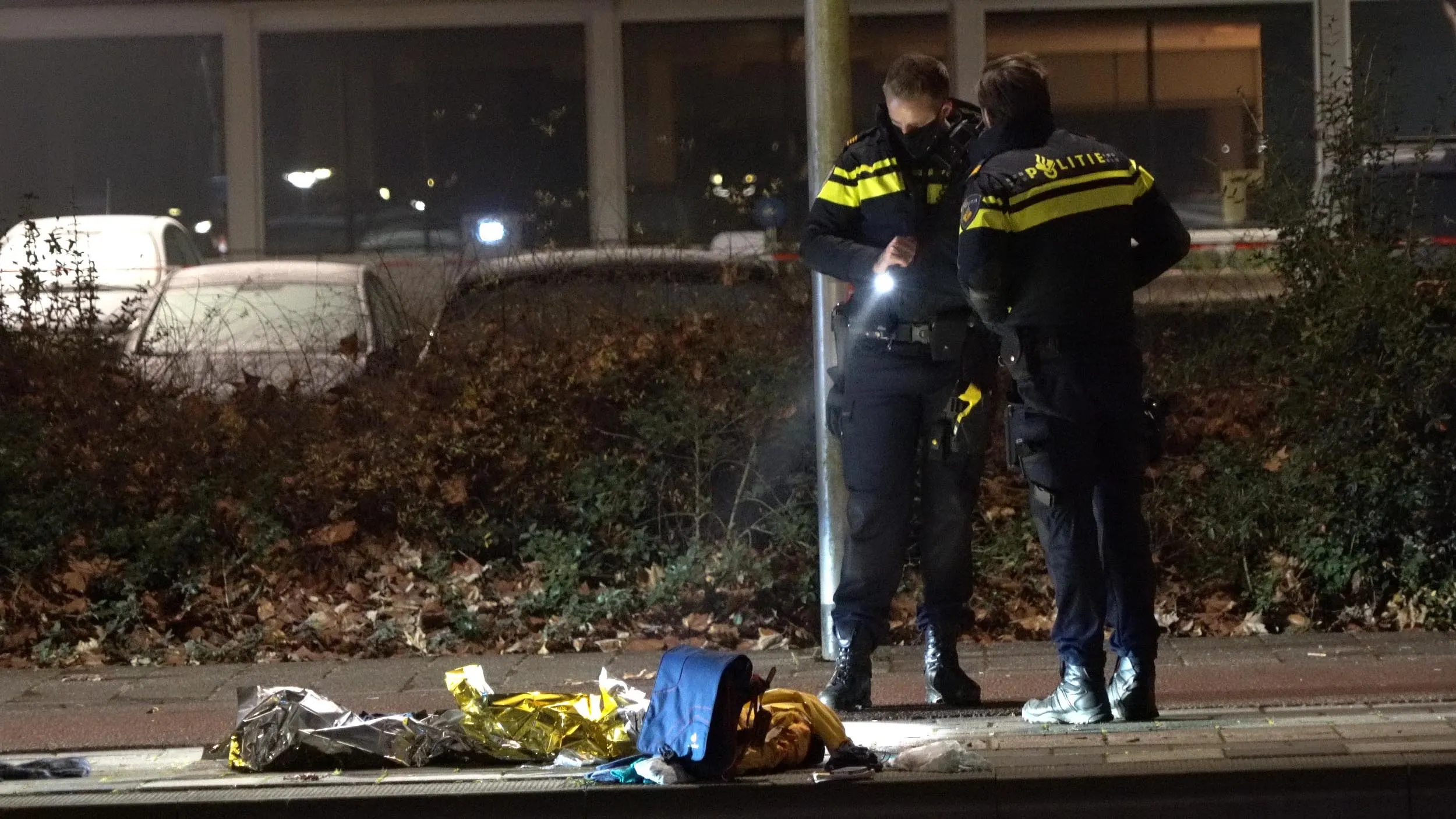 Politie Zwolle vindt vrouw met 'flinke snijwond', doet getuigenoproep