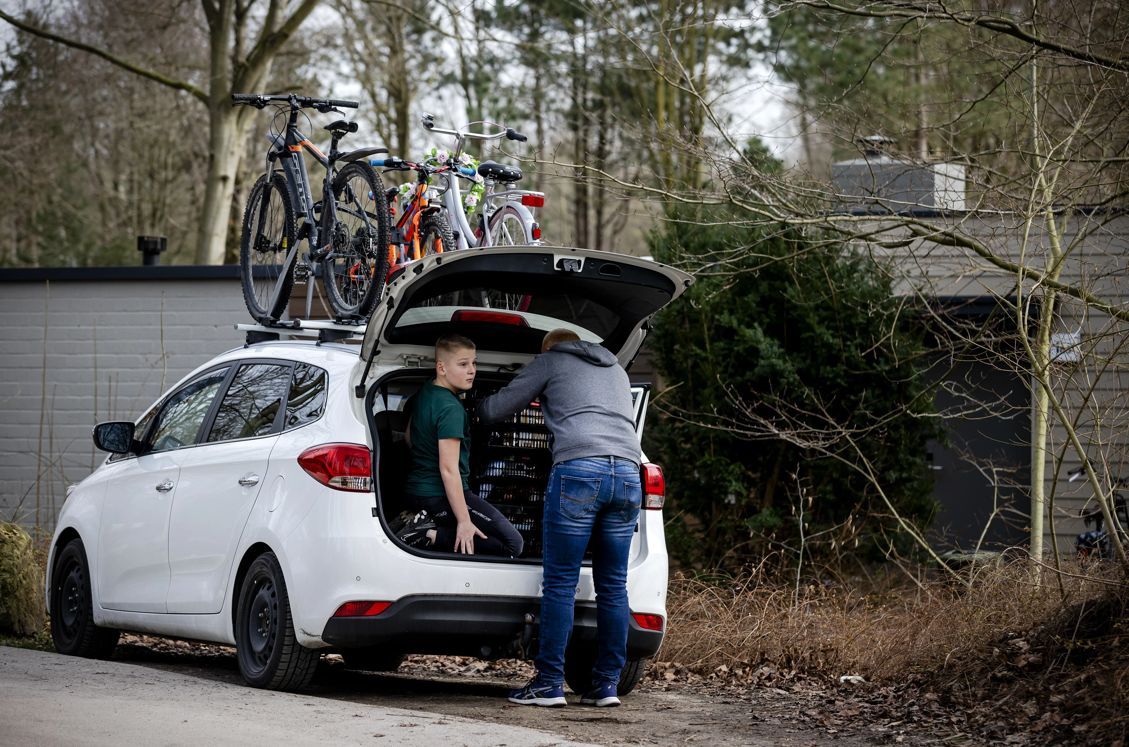 Vakantieparken zien boost in aantal boekingen nu scholen week eerder sluiten