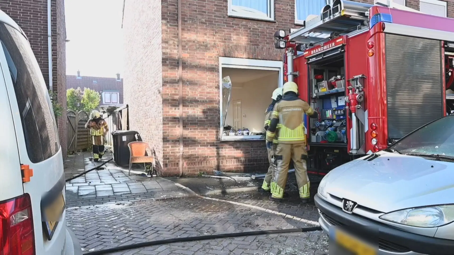 Explosie in woning Almelo, 'één persoon ernstig gewond'