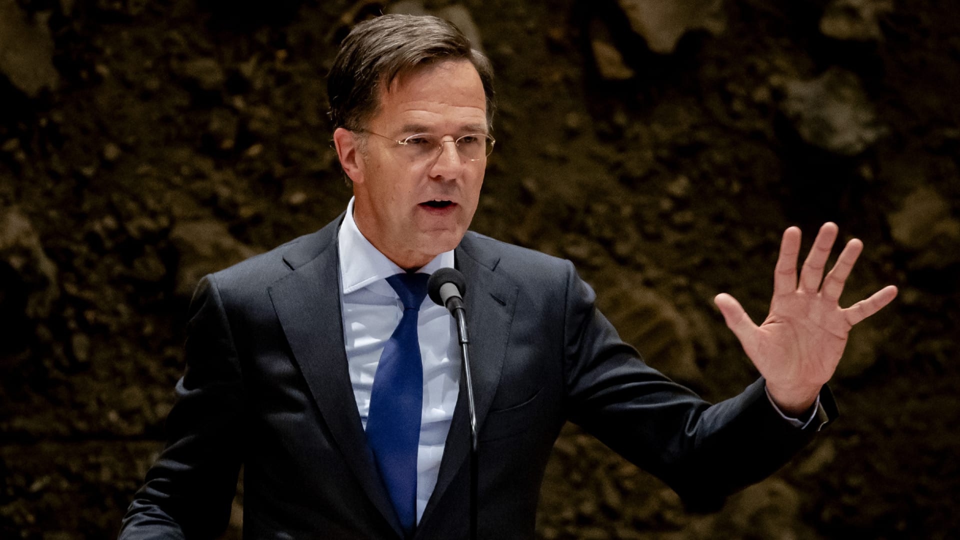 Rutte geïrriteerd over 'wantrouwen' in Tweede Kamer over gewiste sms'jes