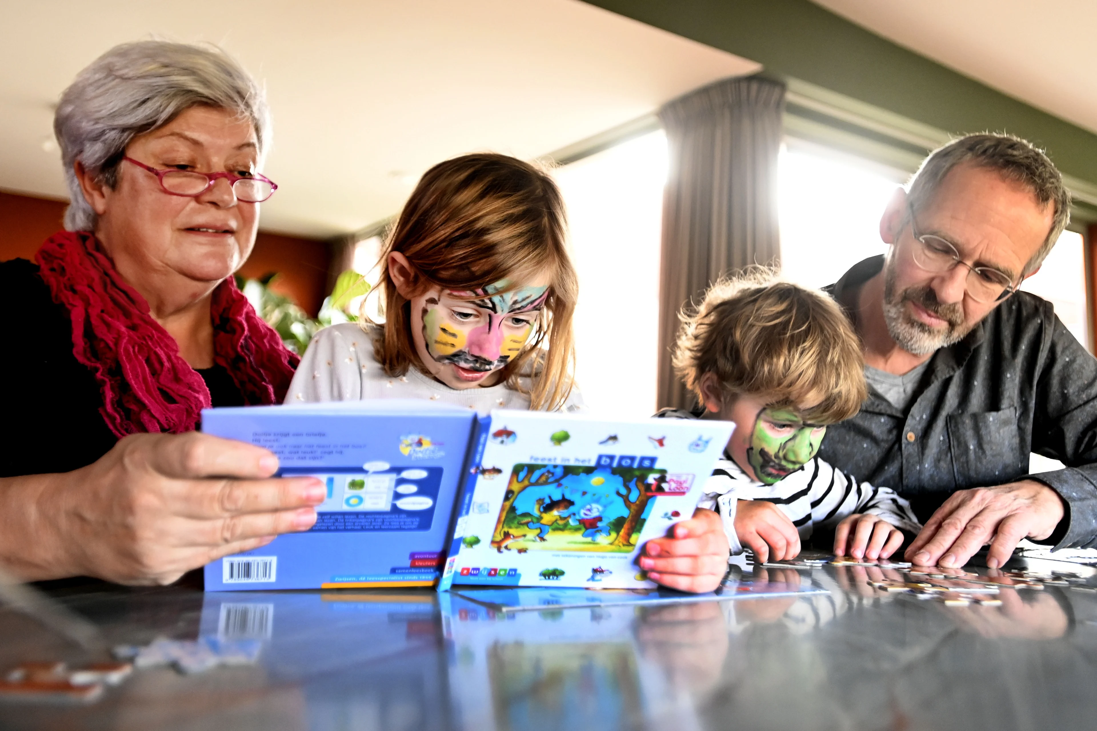 91 procent van de opa’s en oma’s zeer betrokken bij hun kleinkinderen