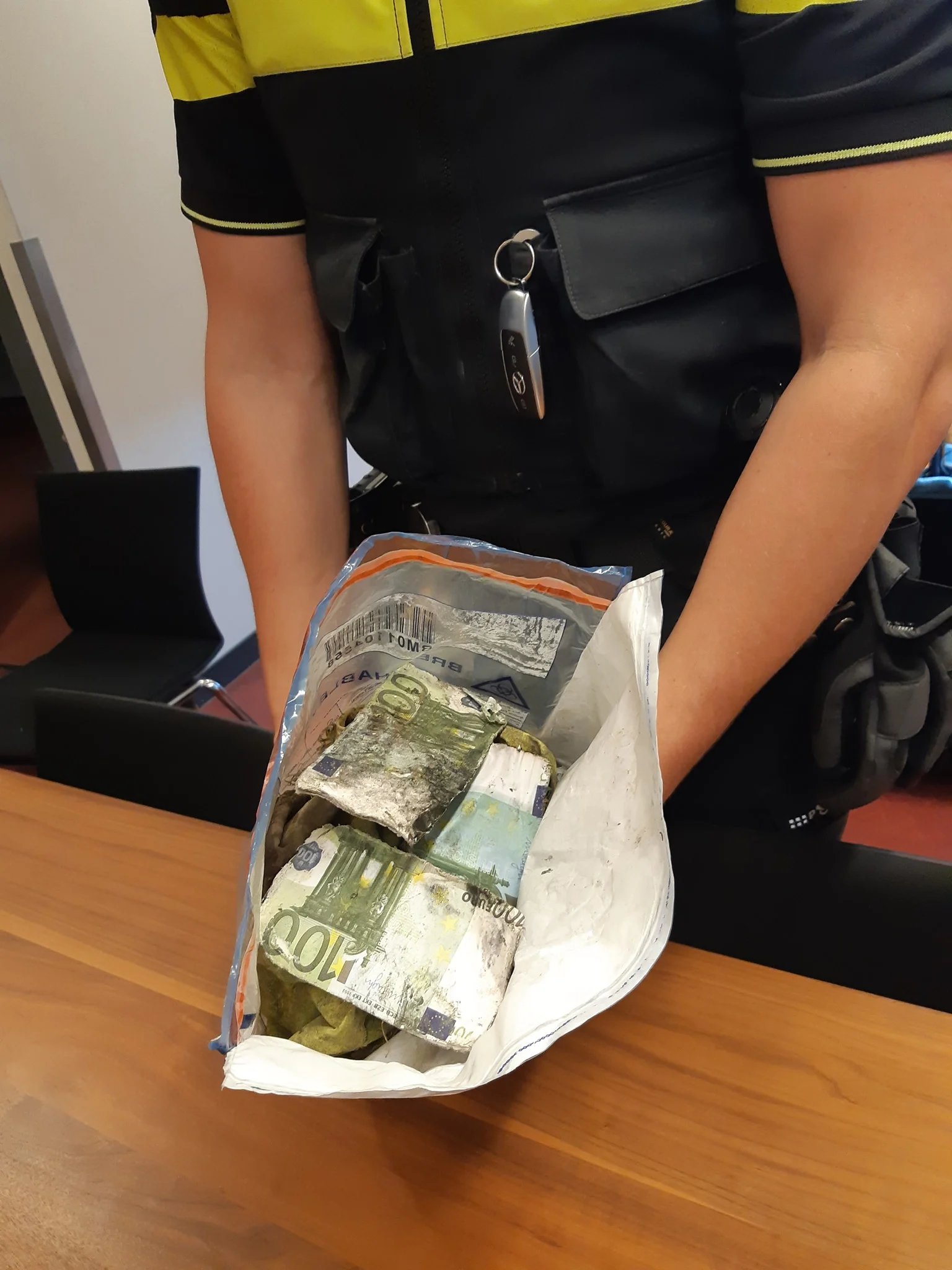 Klein kapitaal boven water gehaald bij baggerwerkzaamheden in Strijen