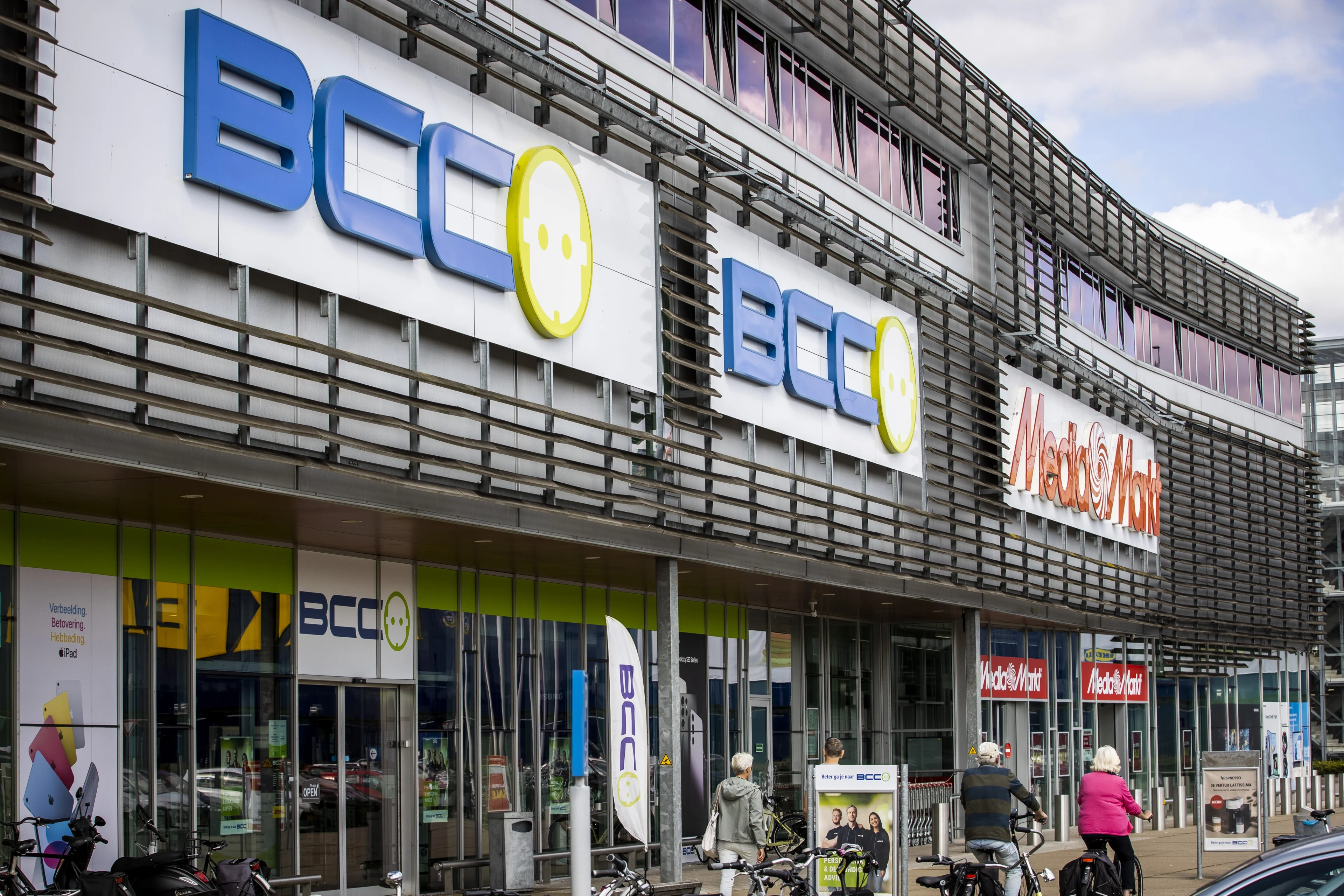 In deze acht plaatsen mag MediaMarkt winkels van BCC overnemen