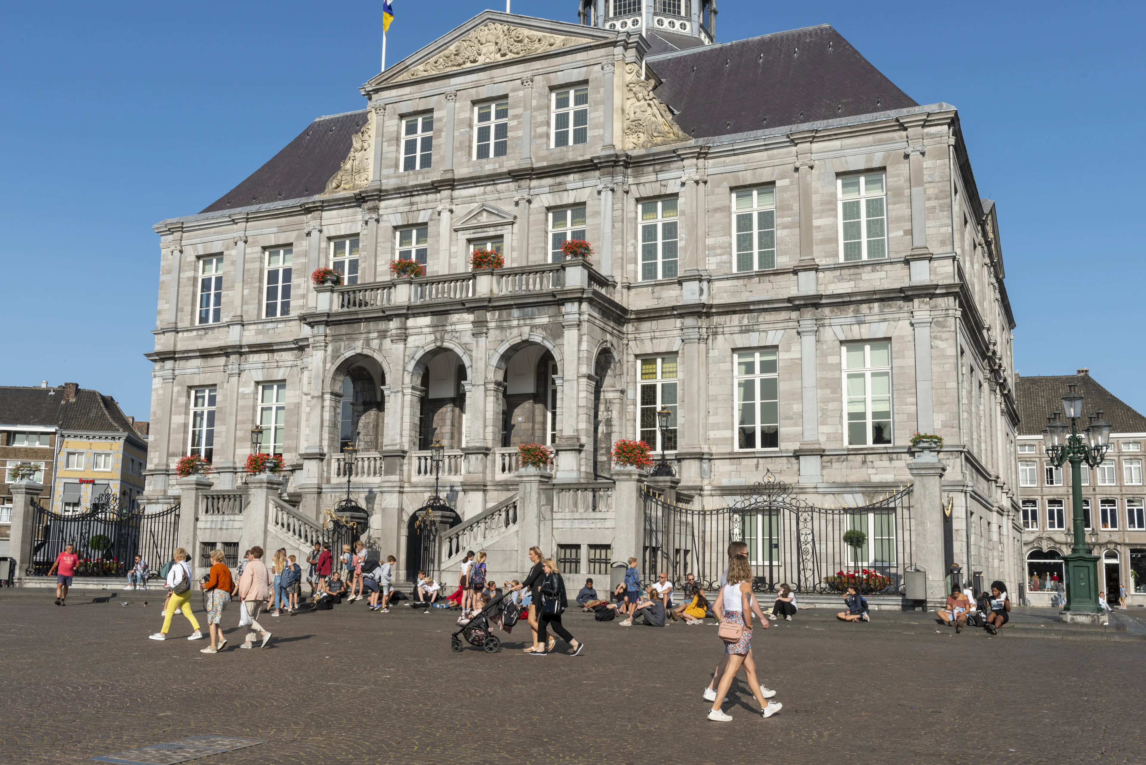 Impact corona grootst op grote steden: 'Ik hou mijn hart vast voor de ondernemers'