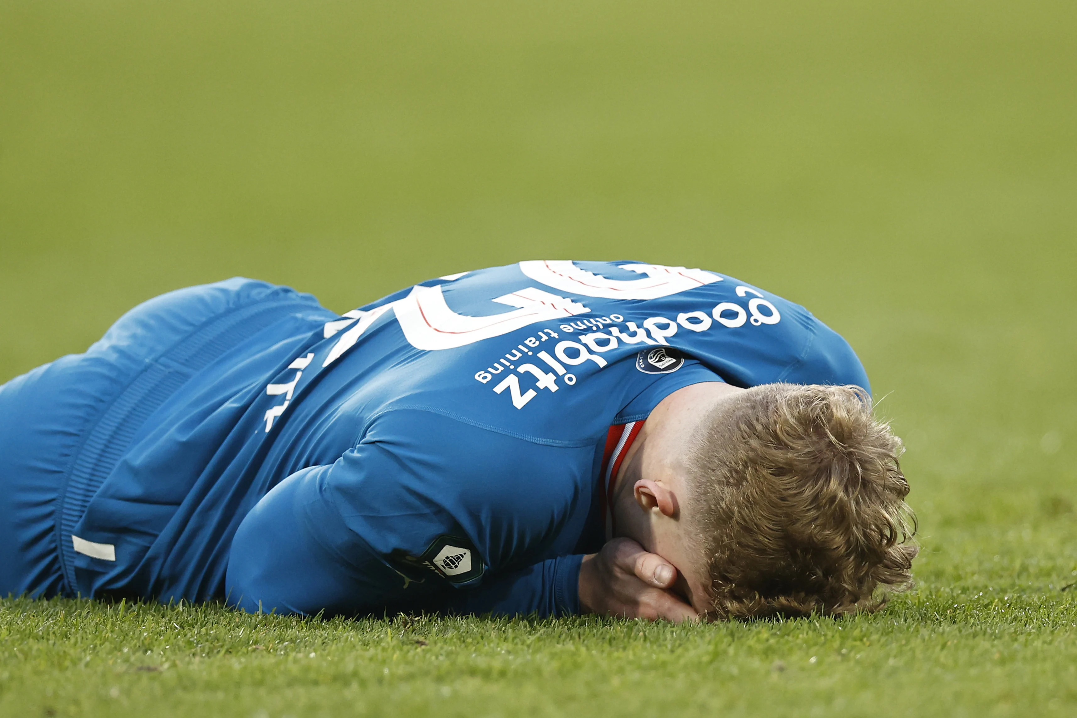 PSV klopt Ajax na strafschoppen en wint KNVB-beker voor tweede jaar op rij