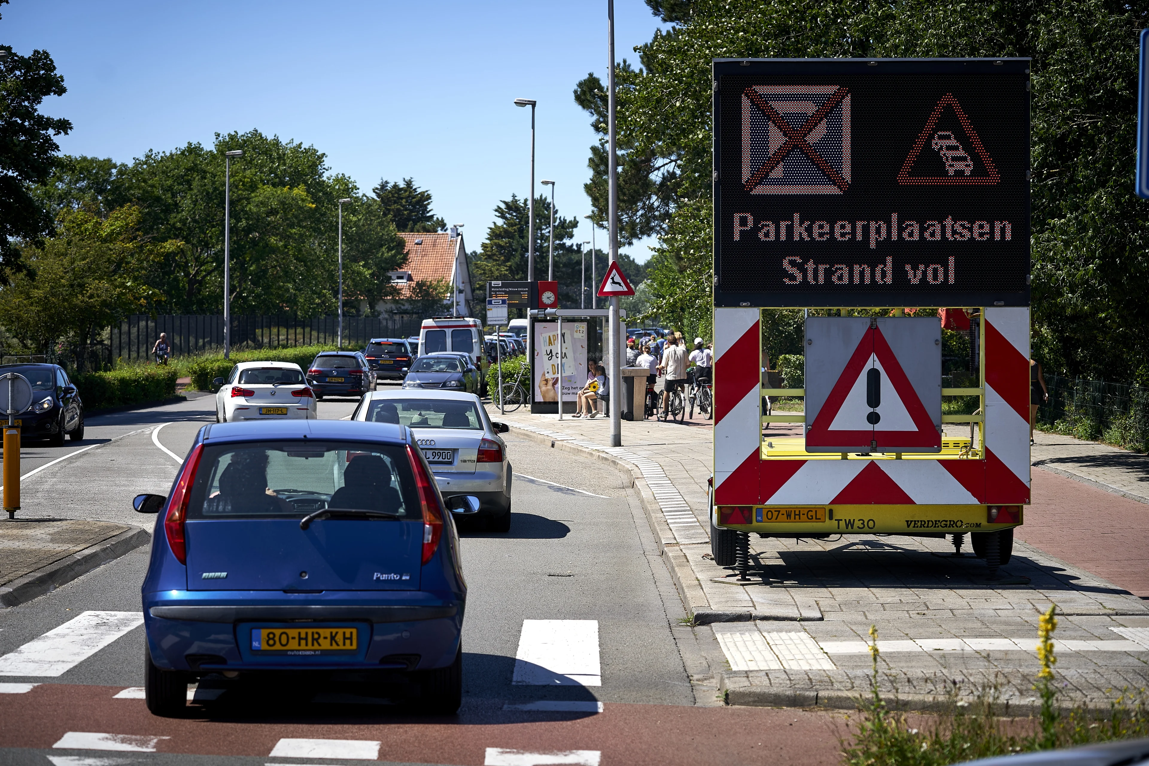 Gratis bussen naar het strand moeten zomerse files verminderen