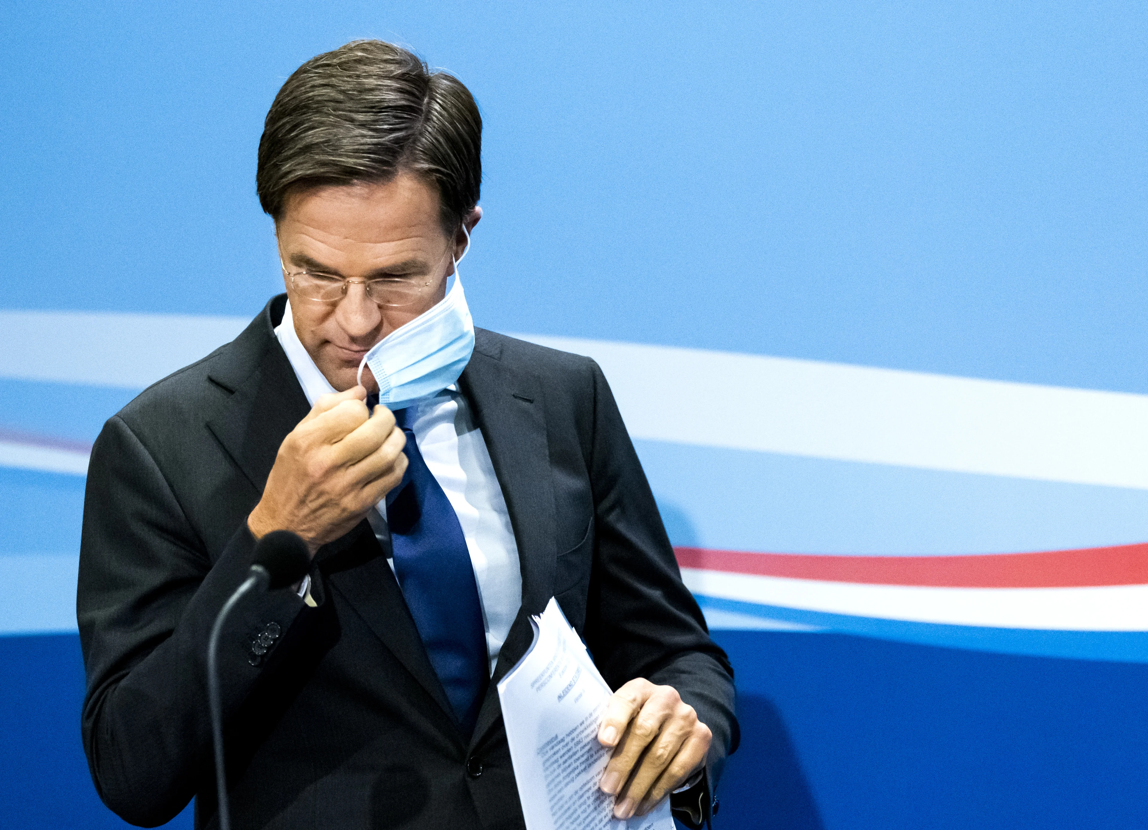 Rutte: strengere maatregelen als zorgelijke trend niet snel ombuigt