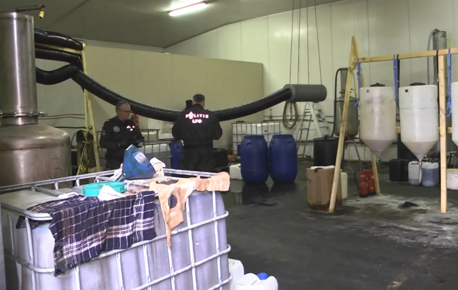 Politie ontdekt meer drugslabs, aantal dumpingen daalt