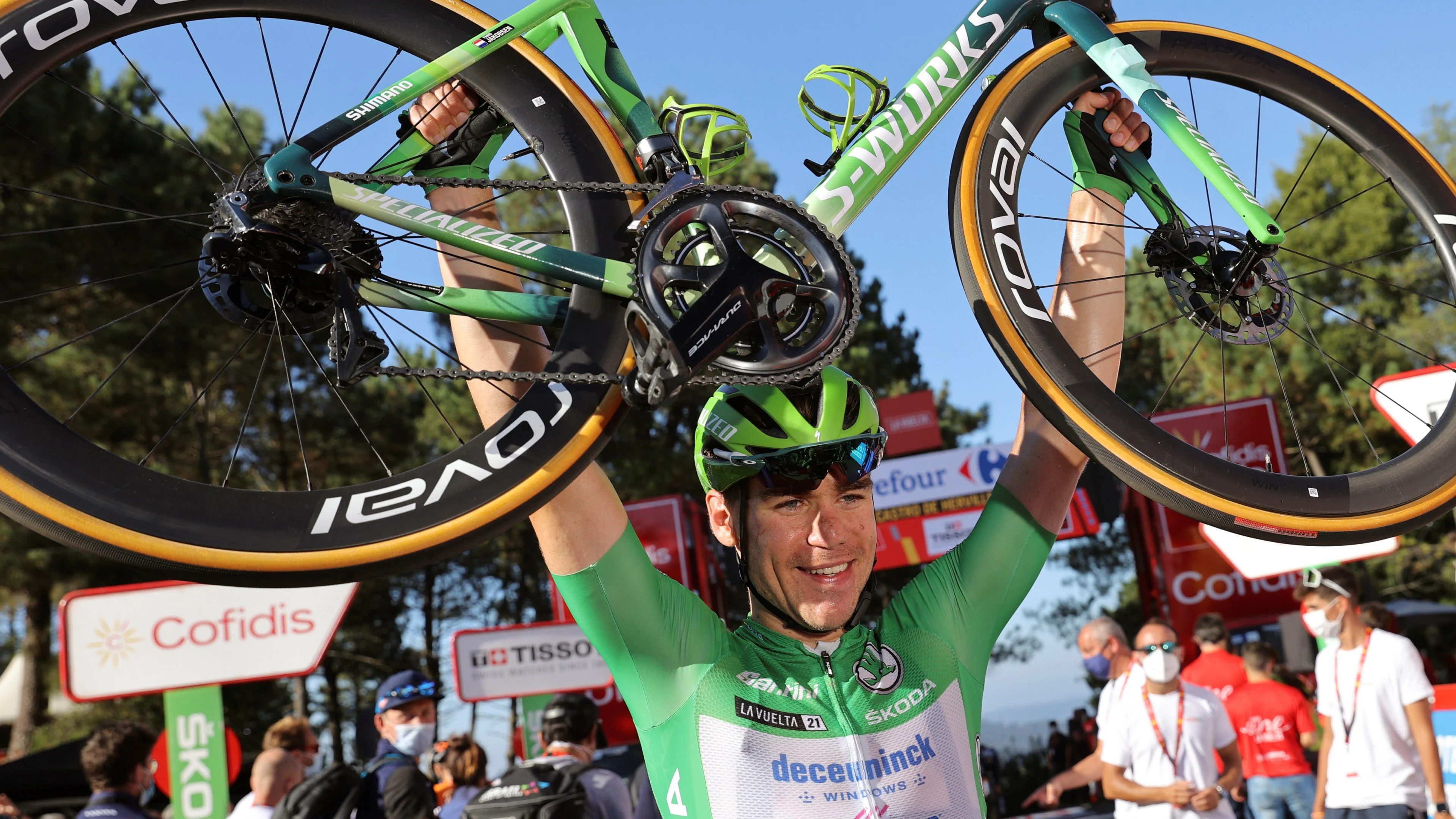 Fabio Jakobsen wint jaar na horrorcrash de puntentrui in de Vuelta: 'Dit is geweldig'