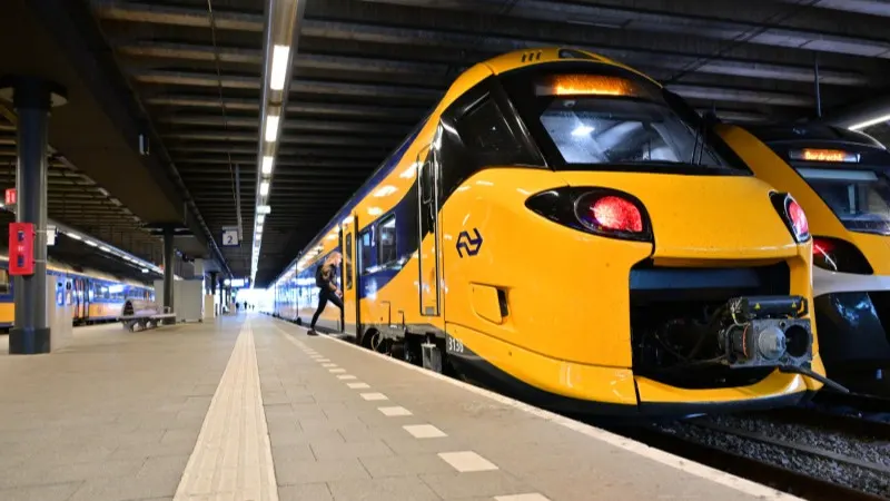 Treinkaartjes en abonnementen vanaf volgend jaar fors duurder