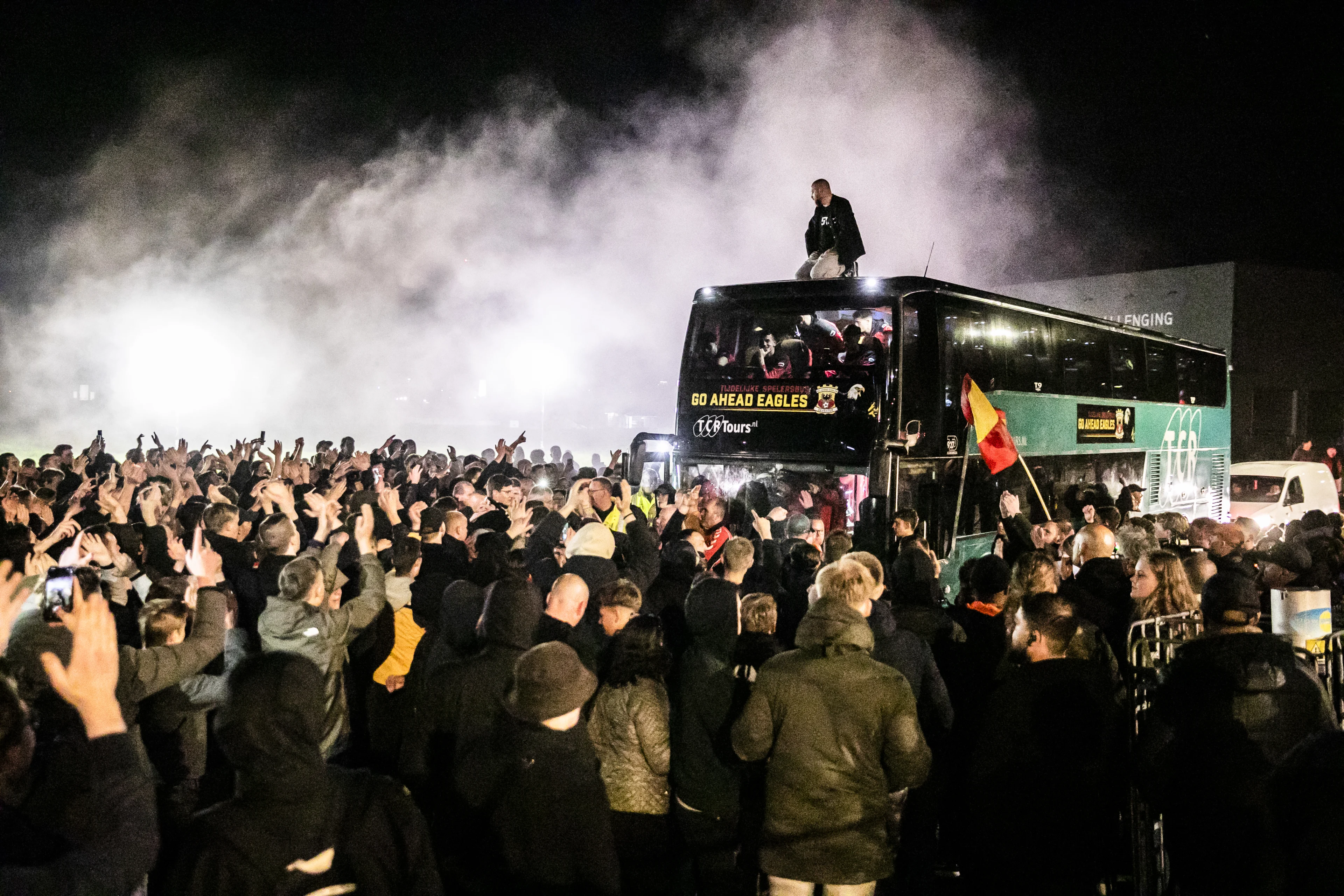 Deventer op roze wolk: 'Go Ahead Eagles gaat gewoon de Eredivisie in!'