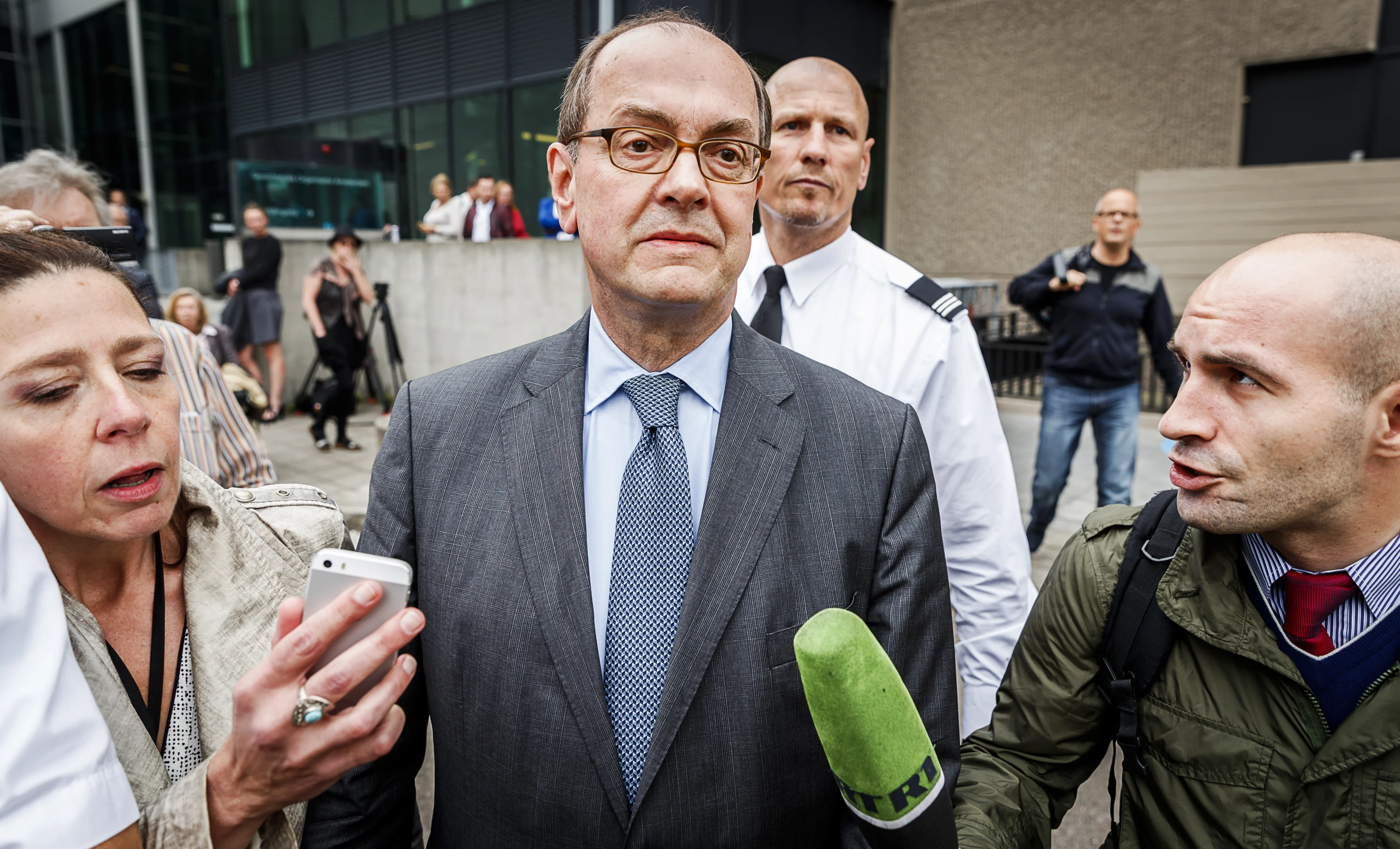 Vier maanden cel voor bedreigen en stalken oud-topambtenaar Joris Demmink