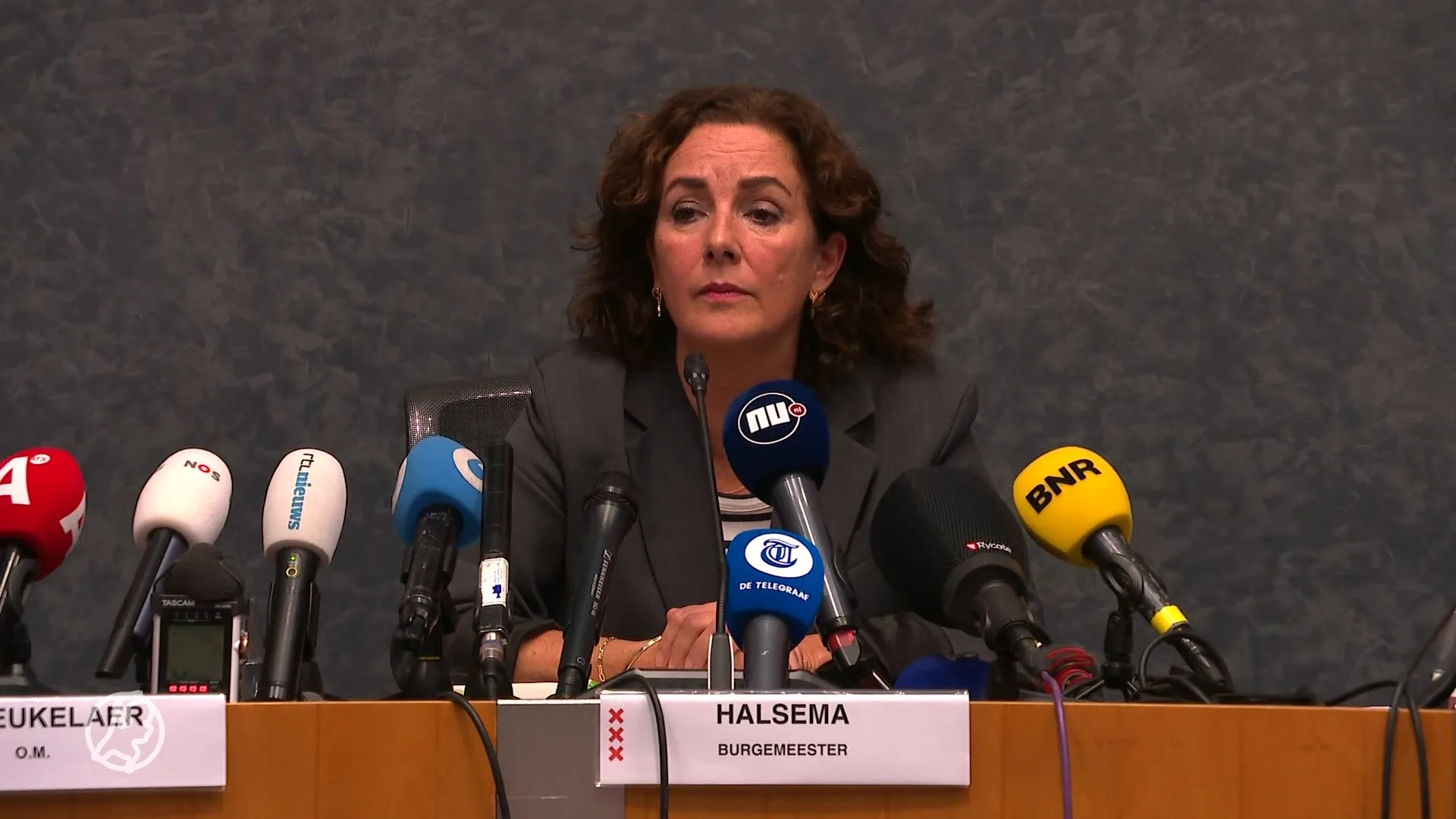 Halsema over beelden politiegeweld: 'Zien er ernstig uit'