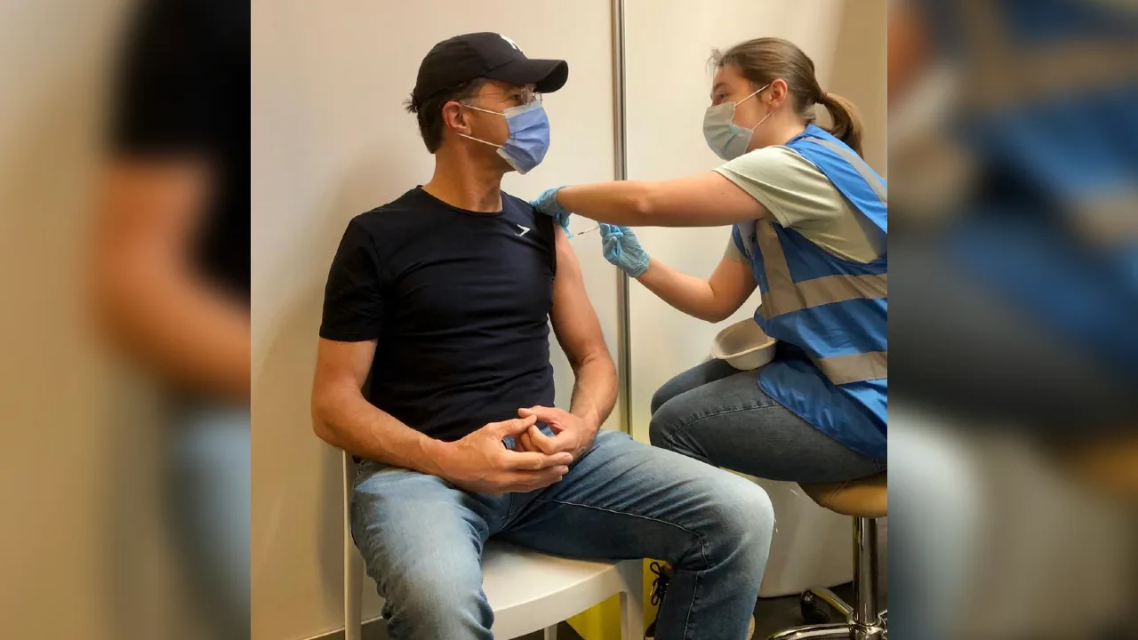 Prik! Premier Rutte is ingeënt tegen het coronavirus