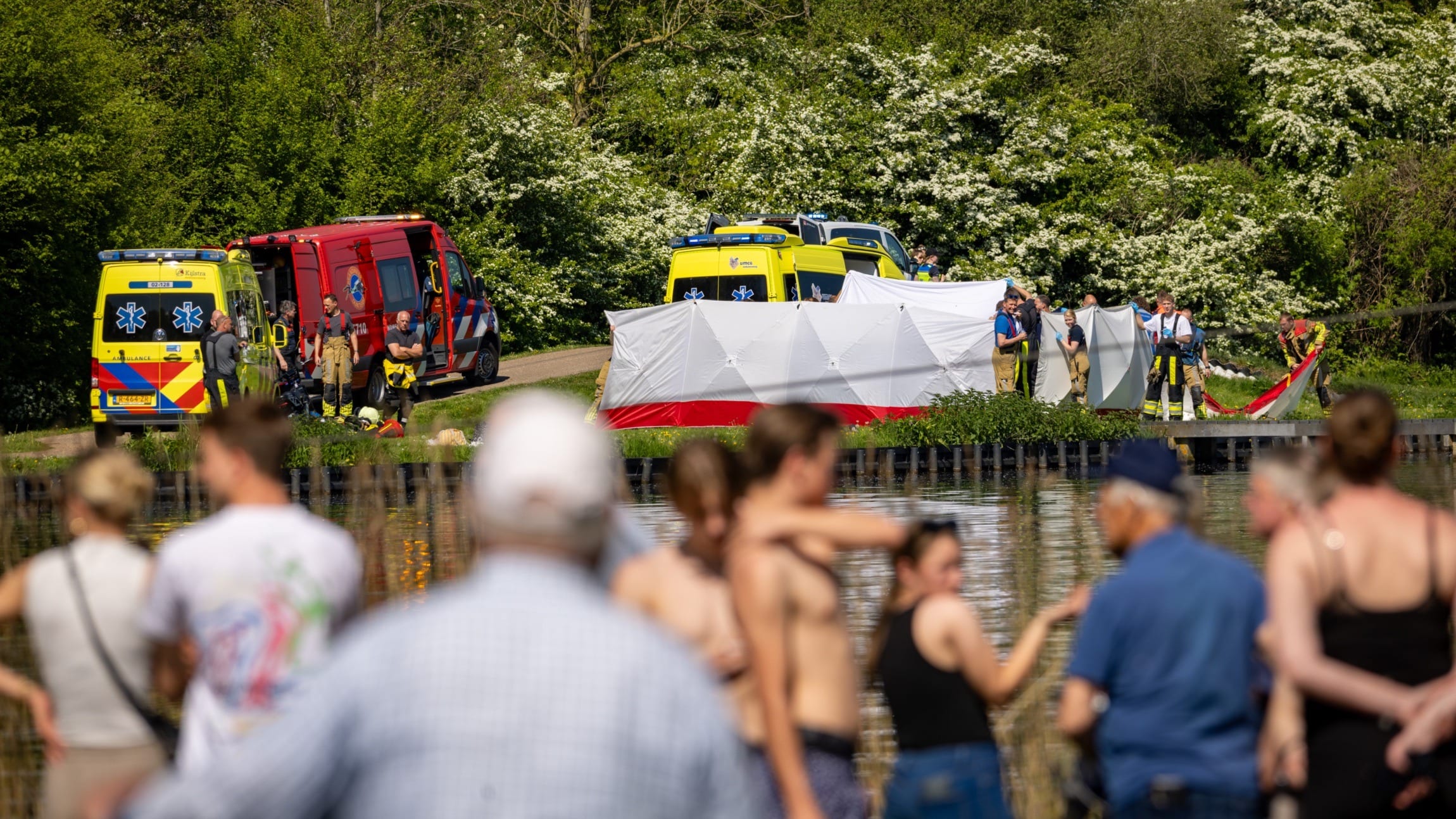Drama bij Friese recreatieplas: persoon overleden bij vermoedelijk ongeluk in water