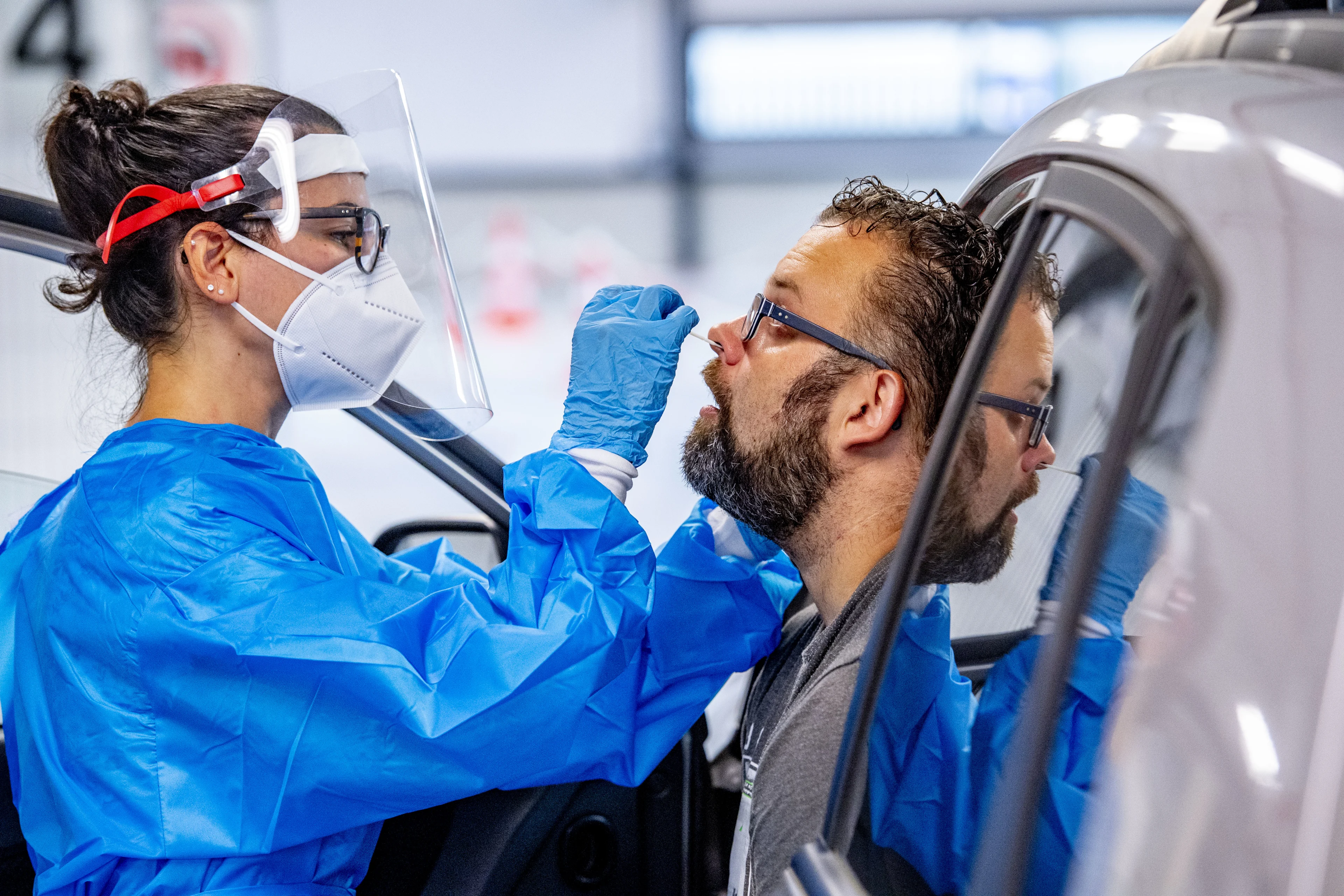 RIVM komt vandaag met nieuwe weekcijfers: ongeveer 13.000 nieuwe coronabesmettingen