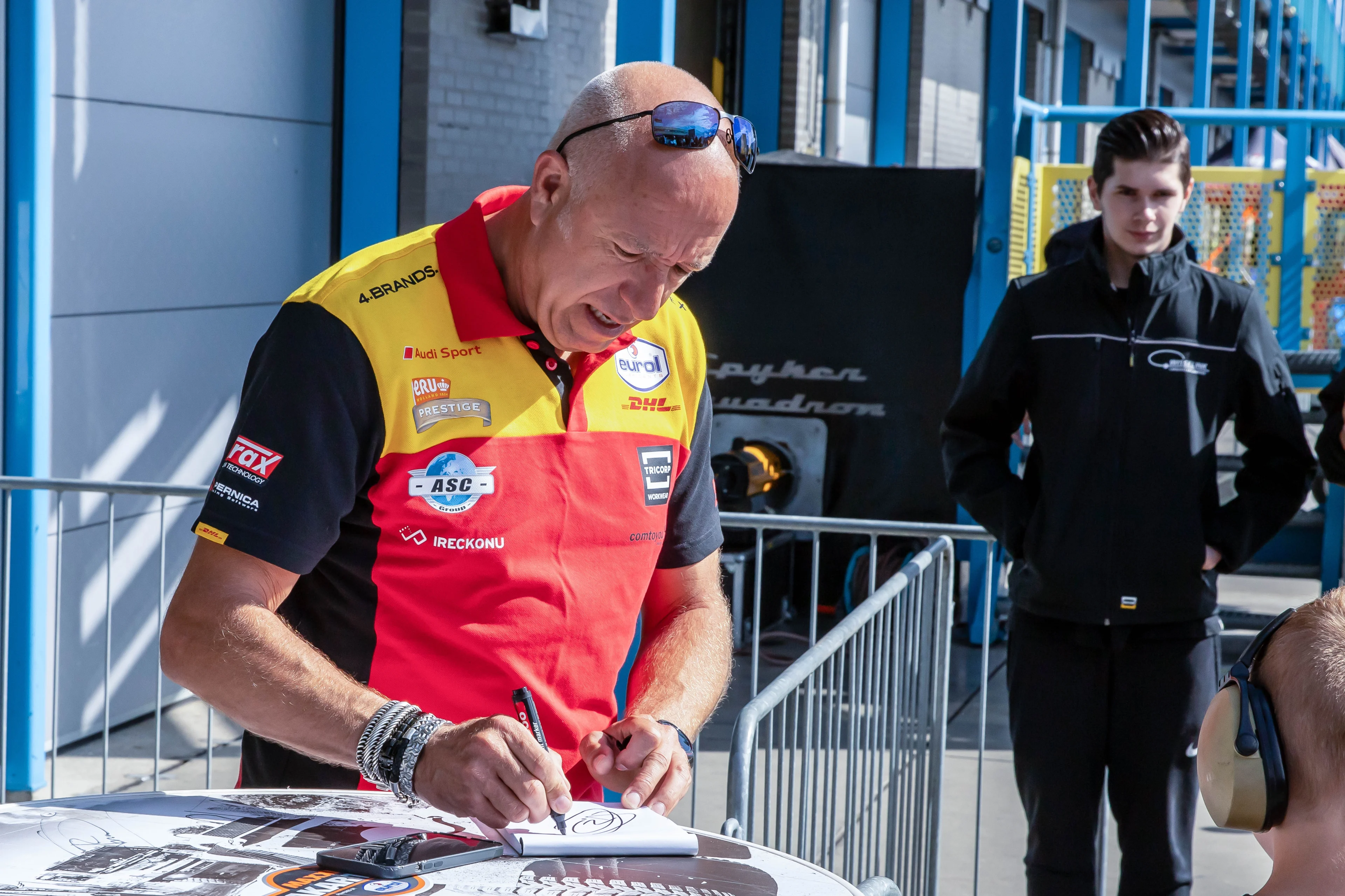 Onlinecasino mogelijk beboet om fout signeersessie Tim en Tom Coronel