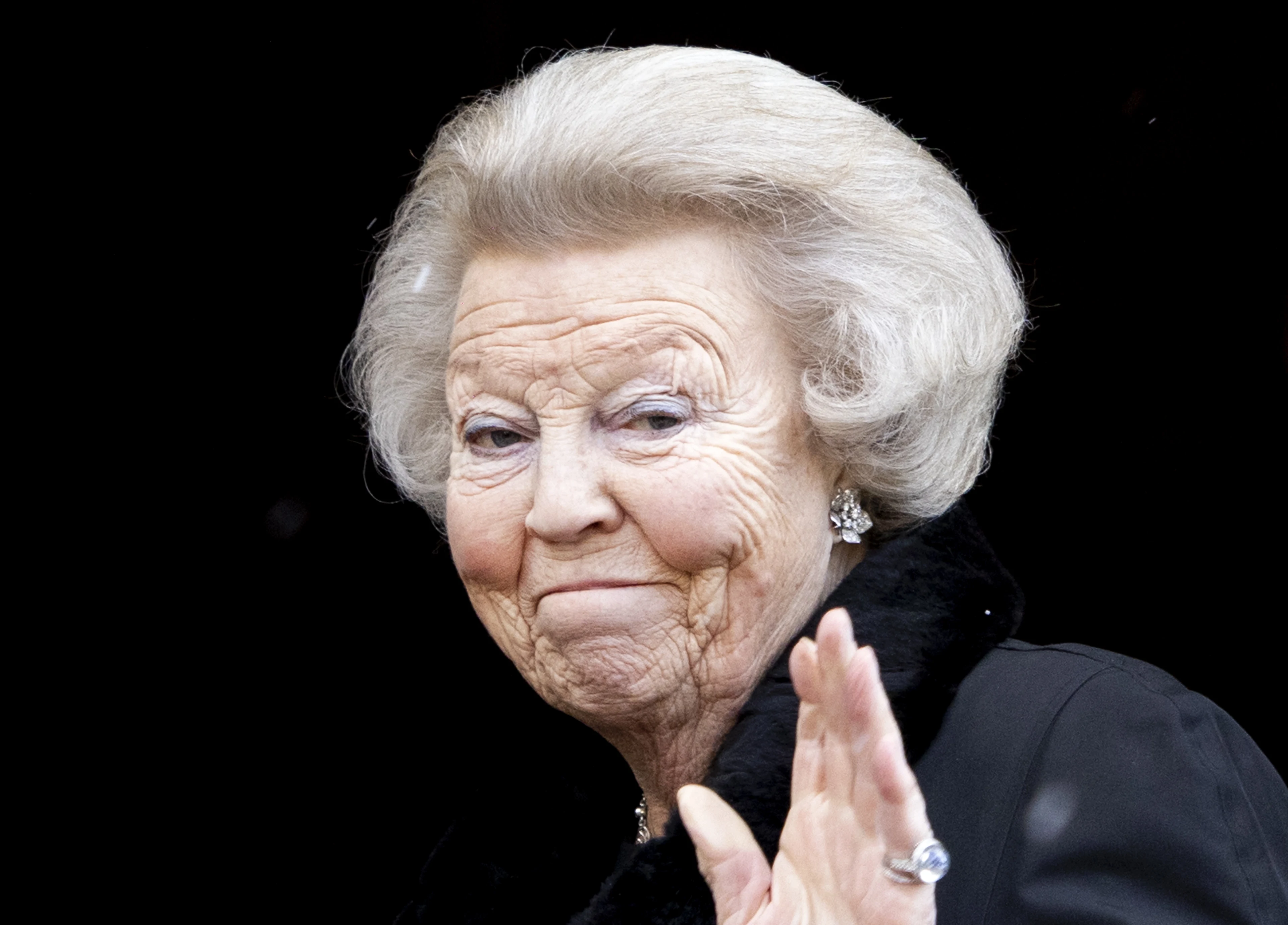 Prinses Beatrix breekt pols tijdens skivakantie in Lech
