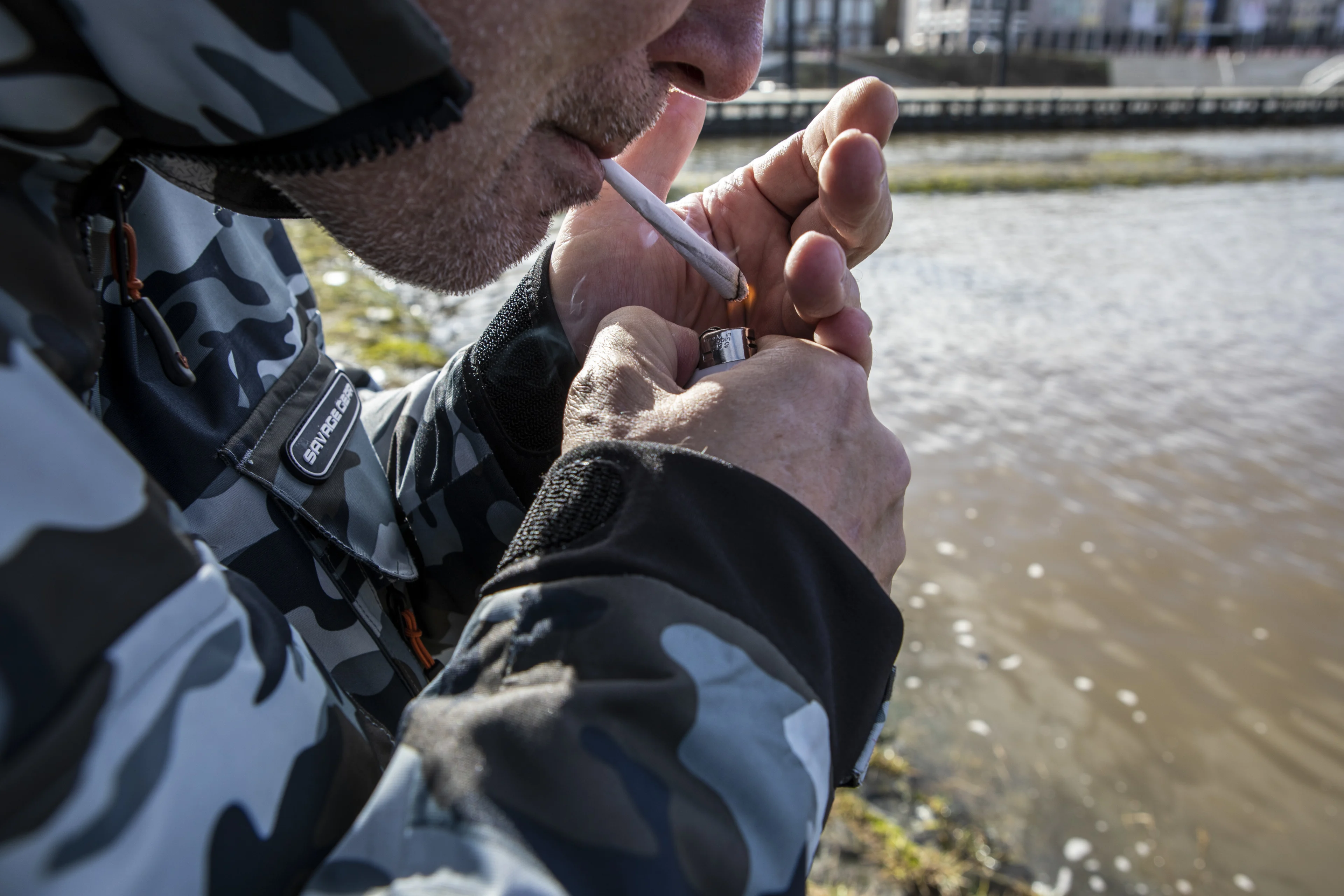 Rokers willen stoppen met paffen uit angst voor corona