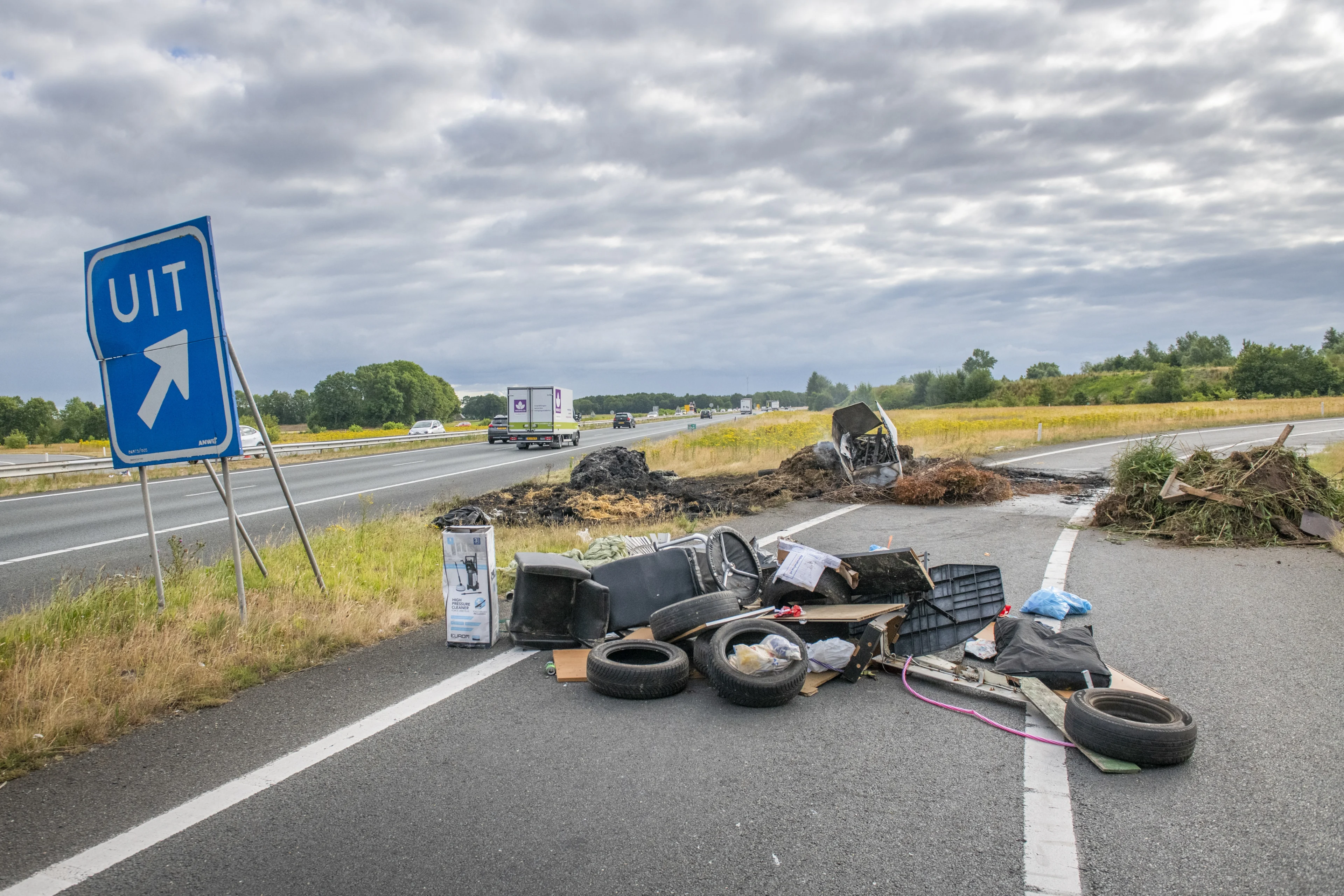 Man drie maanden langer in voorarrest om afvaldumpingen boerenprotest