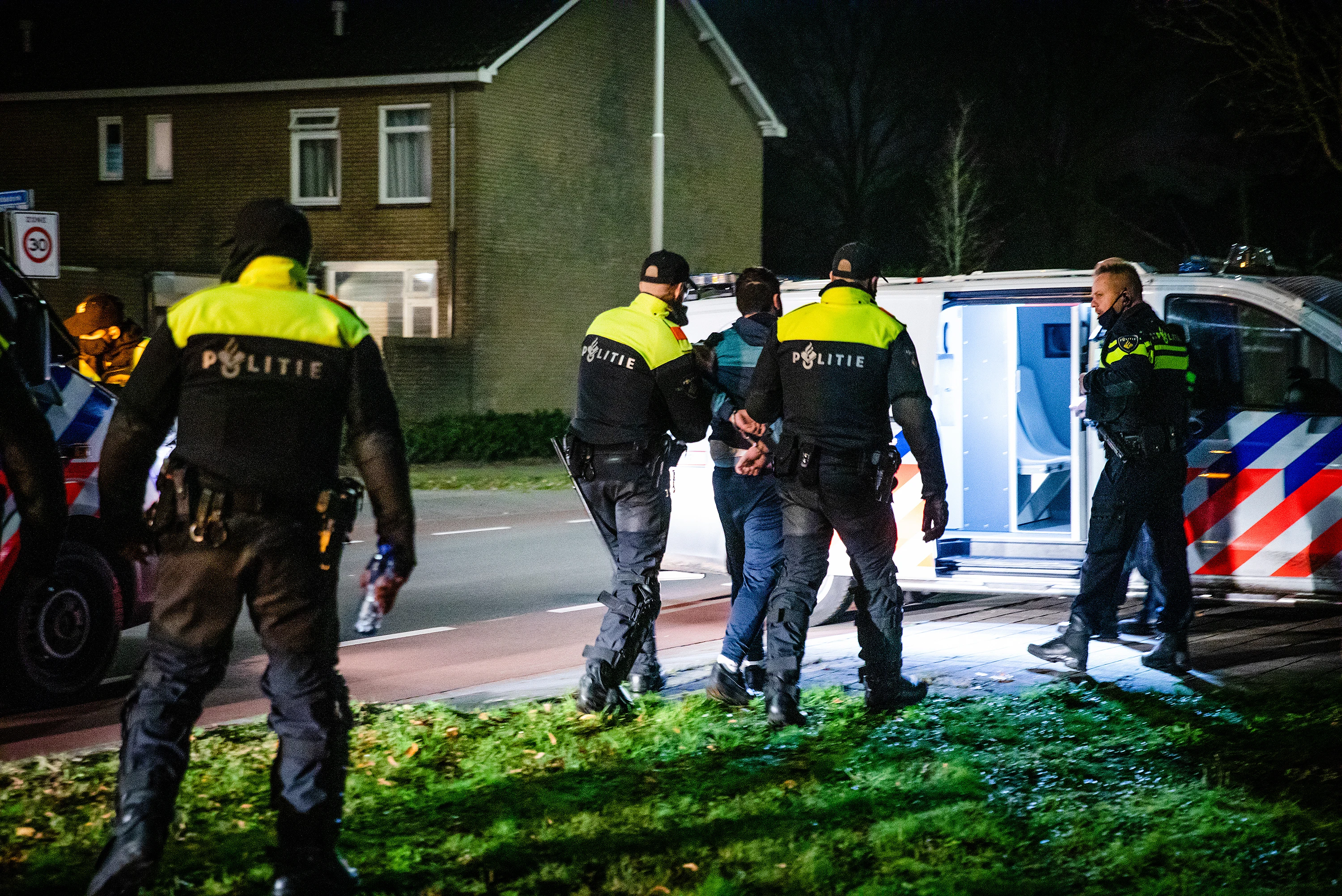 Onrustig in Roosendaal: meerdere aanhoudingen na strengere regels door vuurwerkoverlast