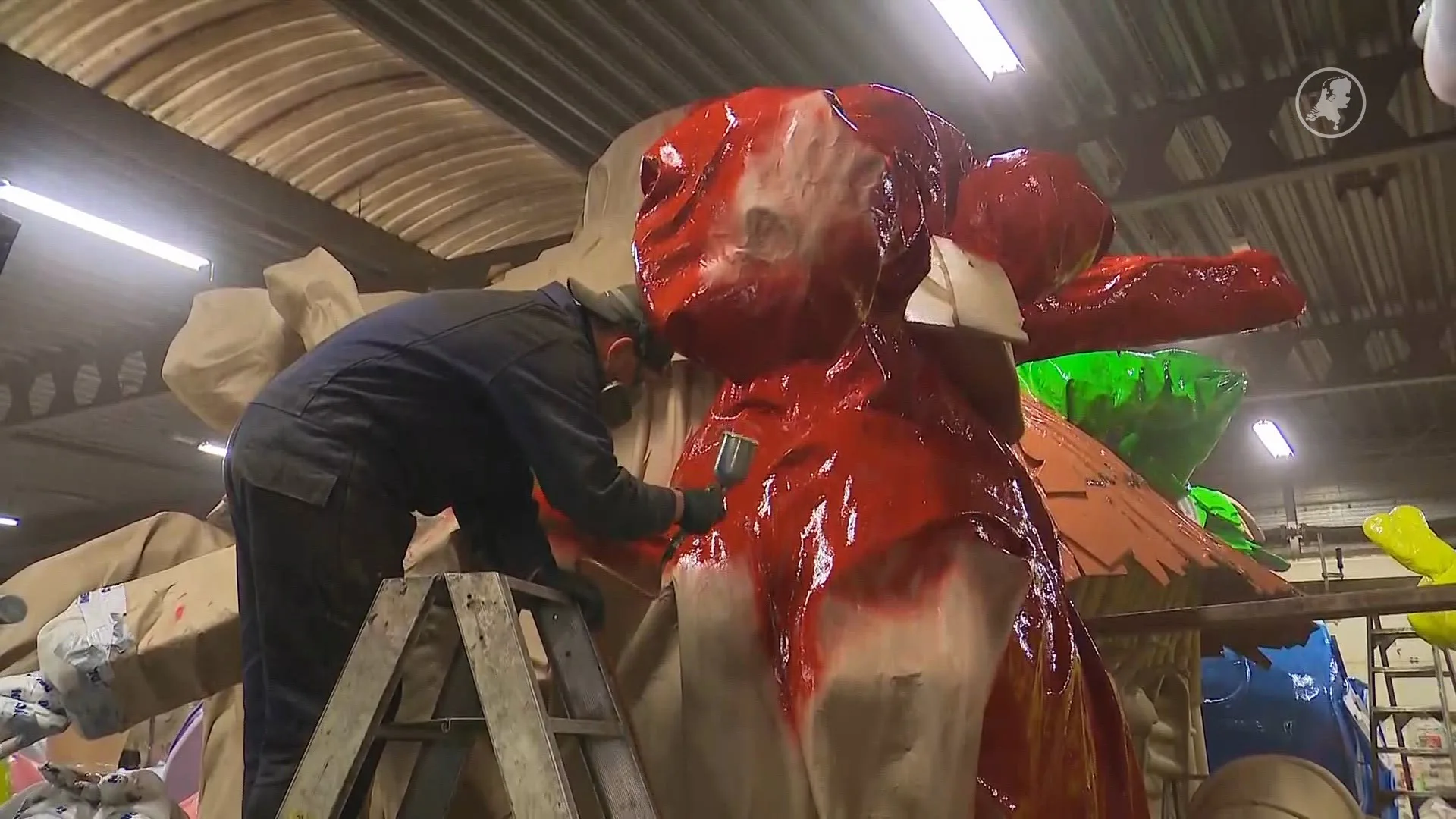 Bouwploegen bikkelen zich richting carnaval, ondanks strenge regels