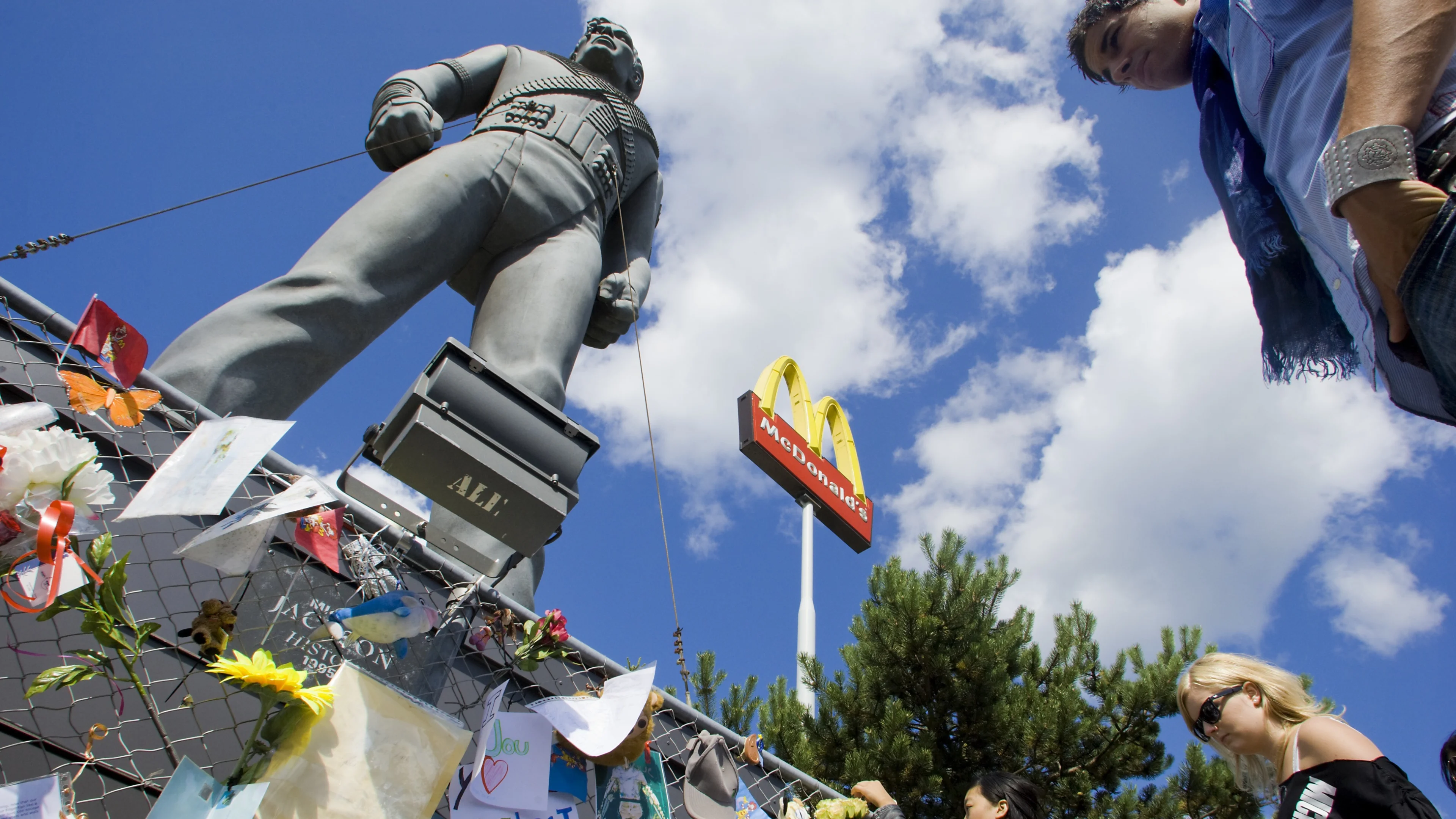 Michael Jackson 15 jaar dood: 'Een stukje van hem ligt in Nederland'