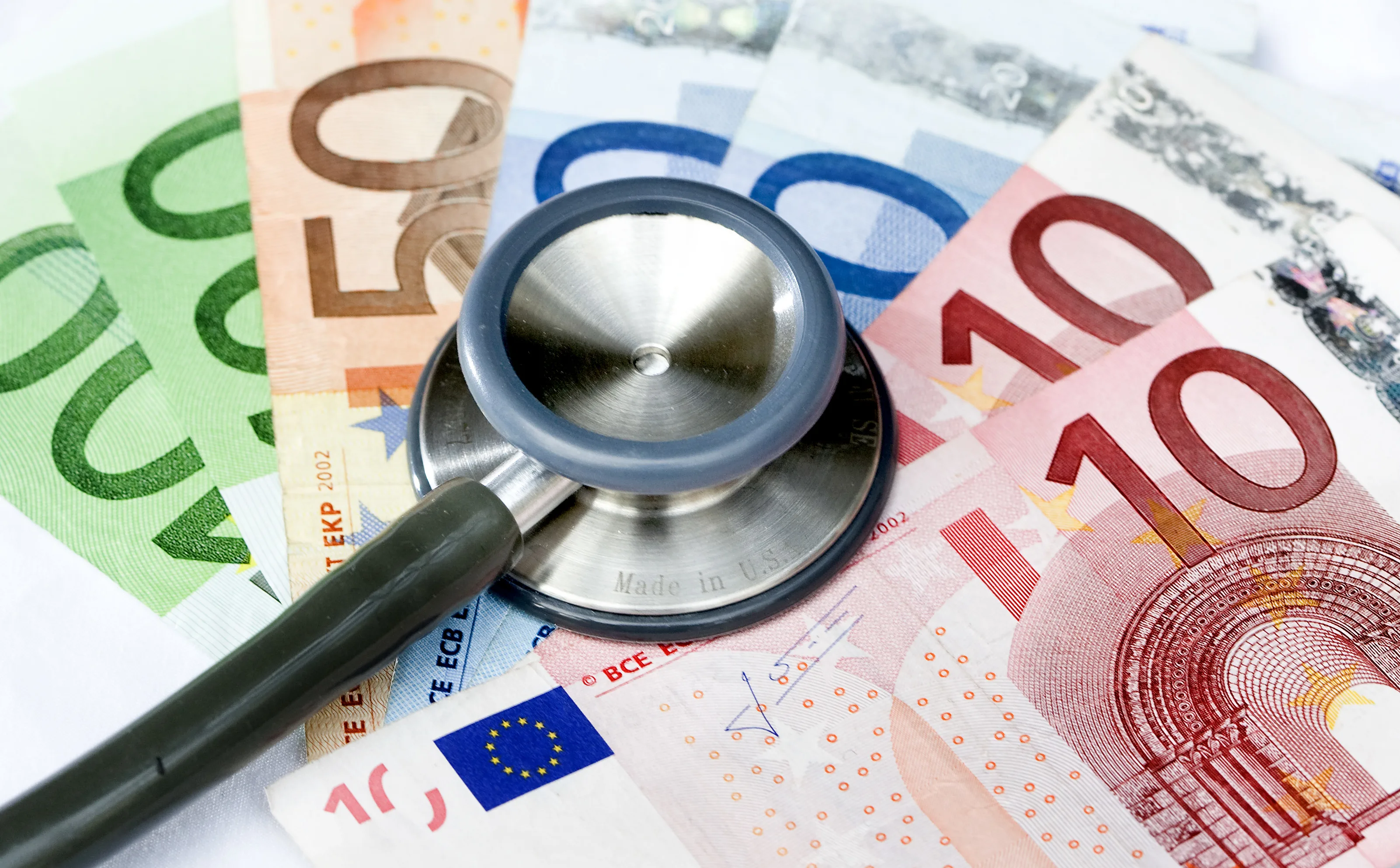 'Zorgverzekering tot 250 euro duurder door coronacrisis'