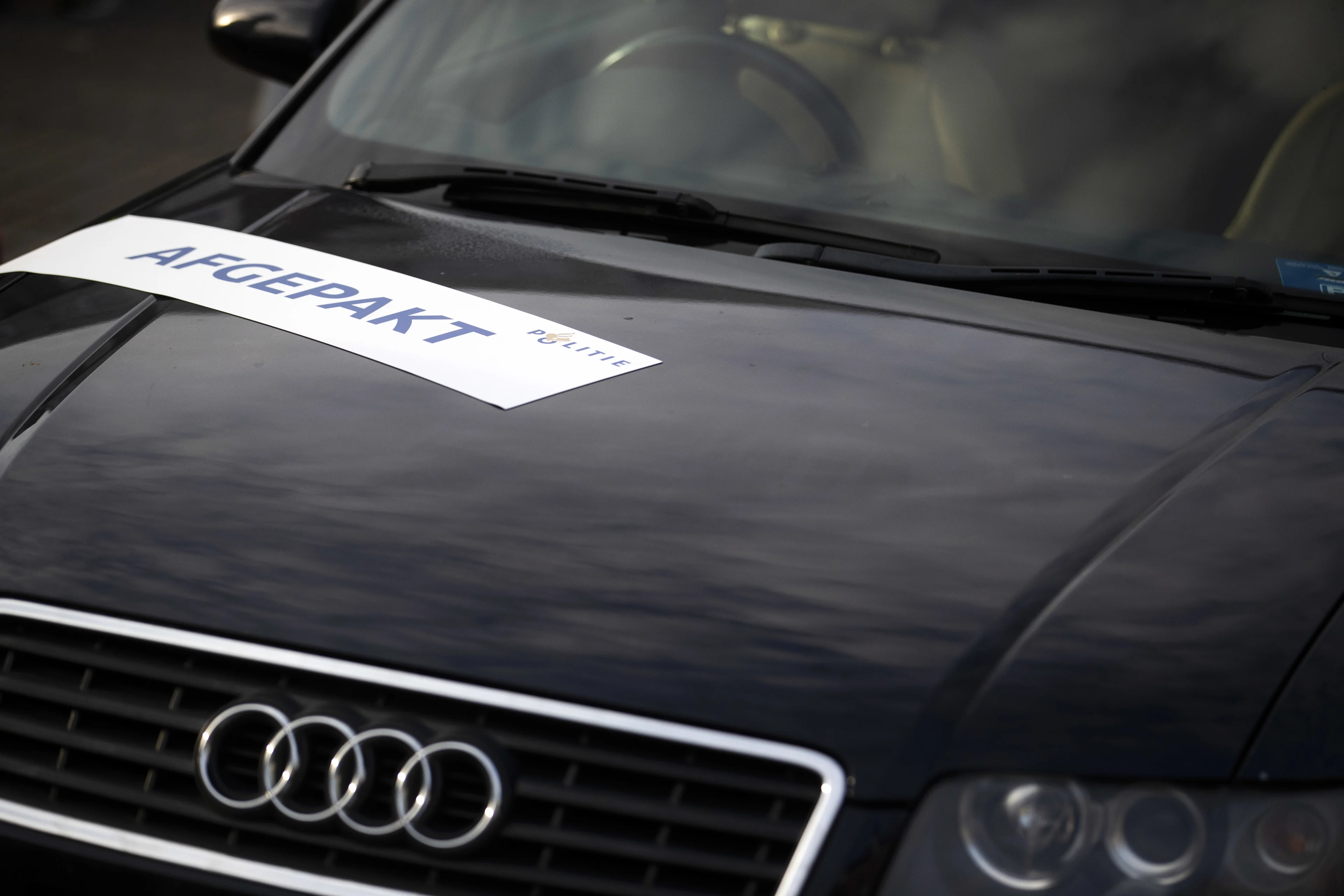 Patsercontrole in Eindhoven succesvol: 73.000 euro aan boetes, 16 auto's in beslag genomen