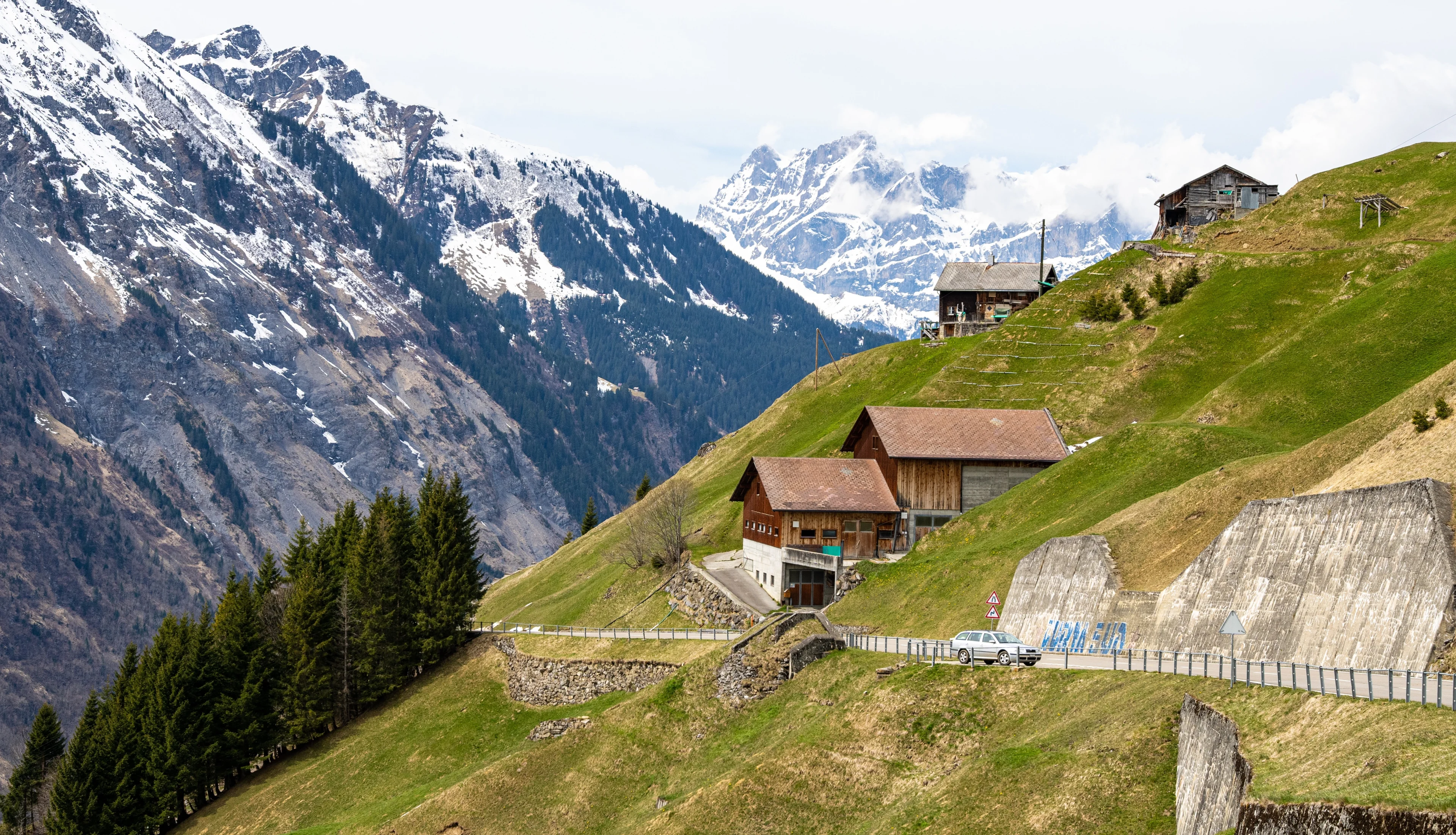 BuZa: 'We leven mee met familie Nederlands gezin dat omkwam in Alpen, tragische gebeurtenis'
