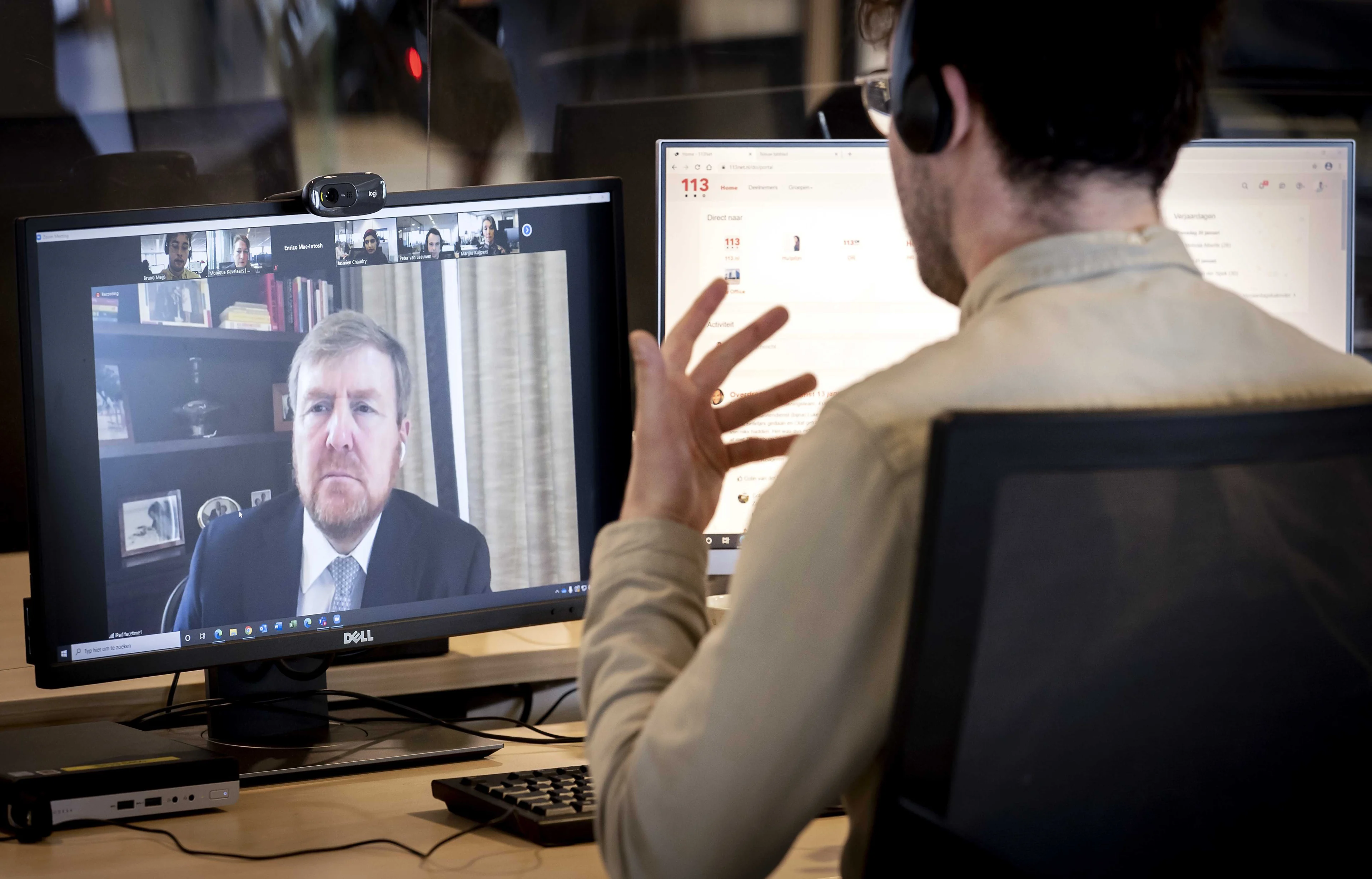 Willem-Alexander bezoekt 113 Zelfmoordpreventie