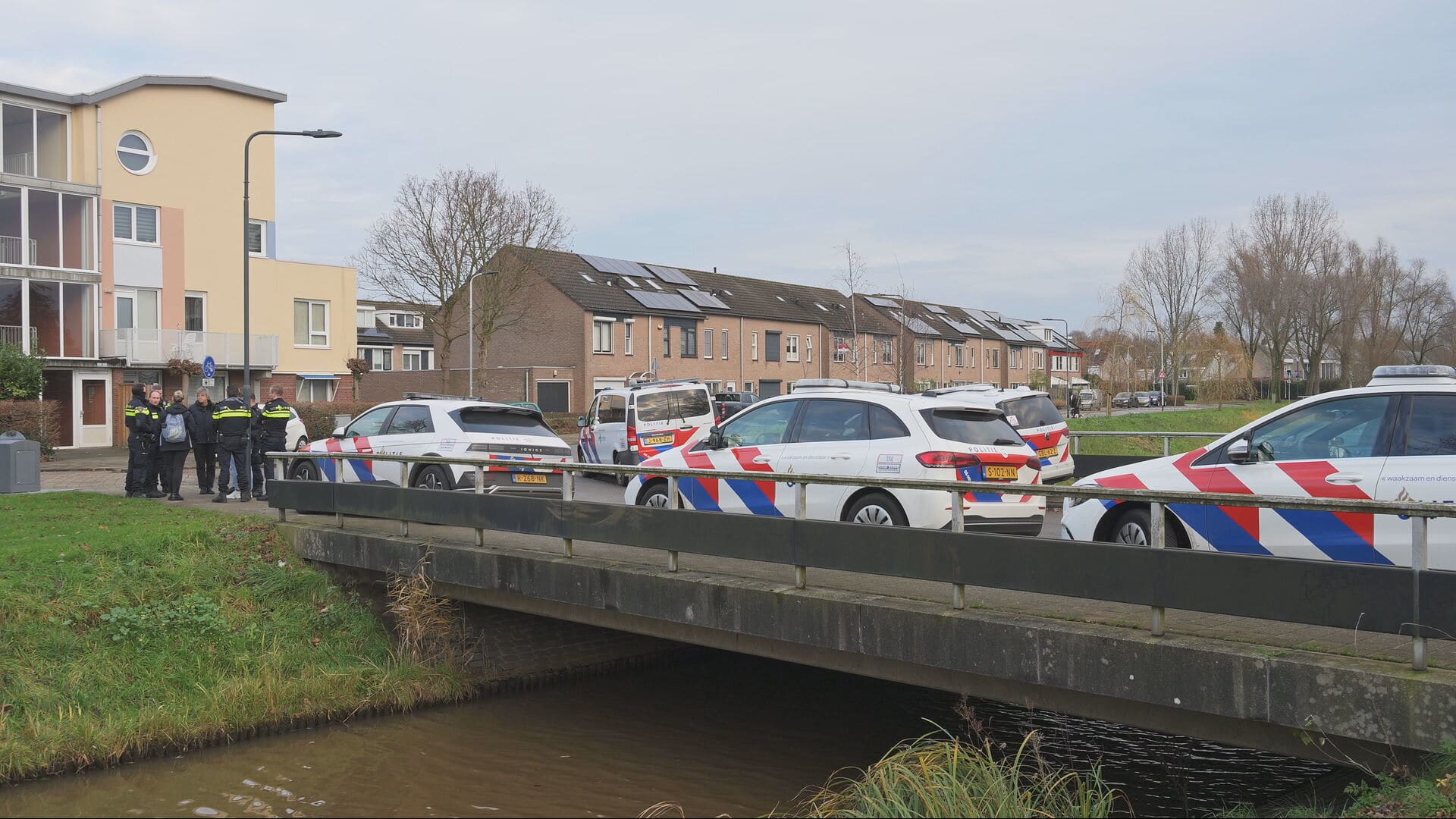 Meisje (16) meerdere keren gestoken door voorbijganger Breda