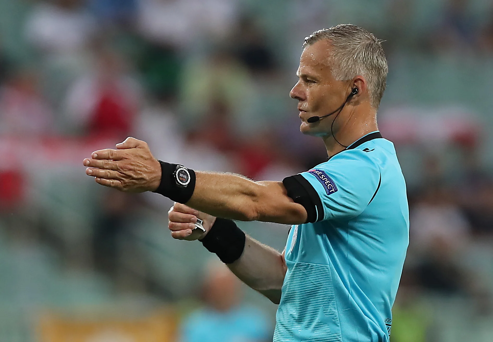 Primeur: Kuipers fluit als eerste Nederlandse scheidsrechter ooit EK-finale