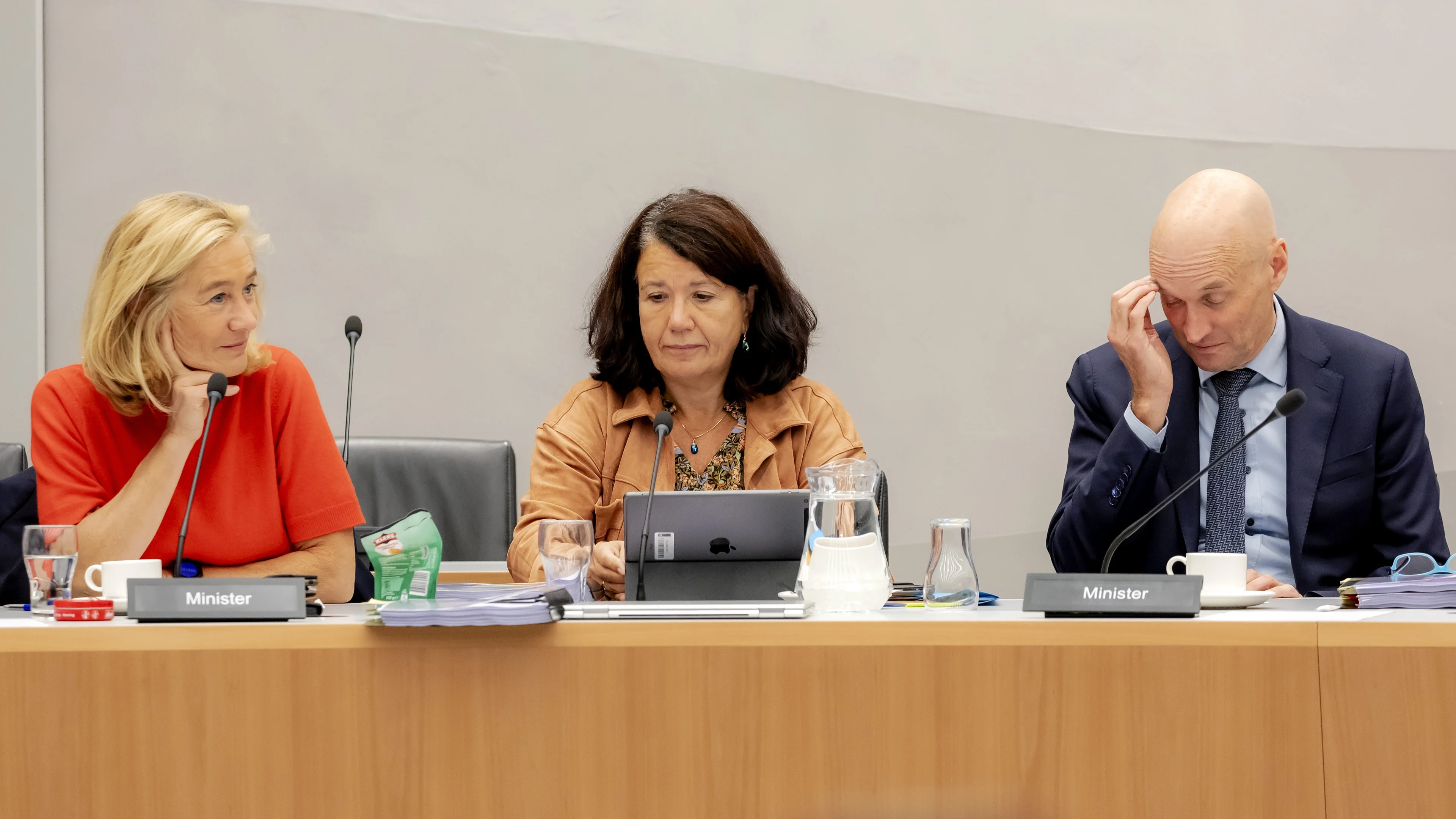 Minister wil coronatoegangsbewijs in 'gereedschapskist' voor nieuwe coronagolf