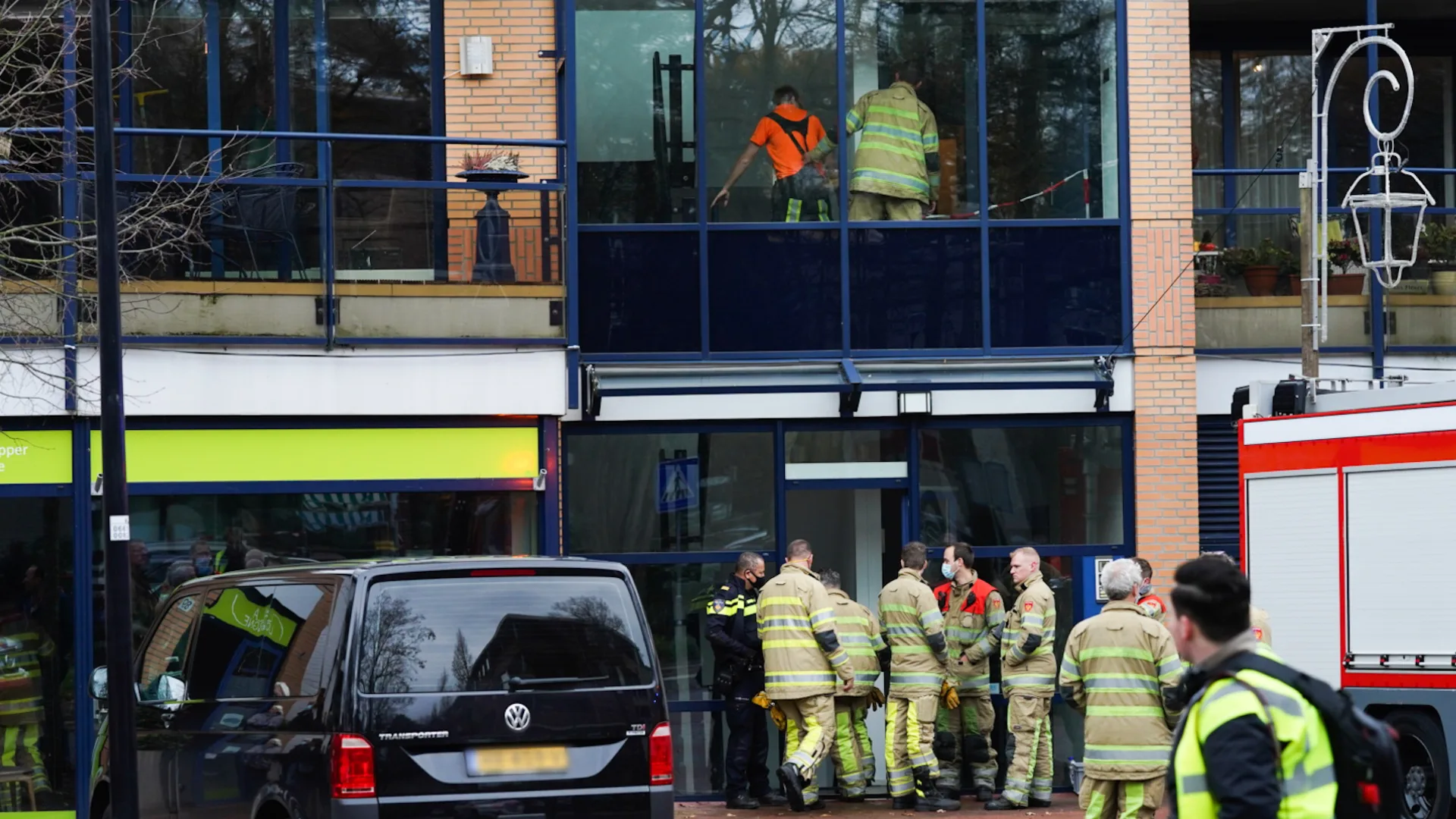 Vlaggen brandweerkazernes in regio Utrecht vanaf zondag halfstok