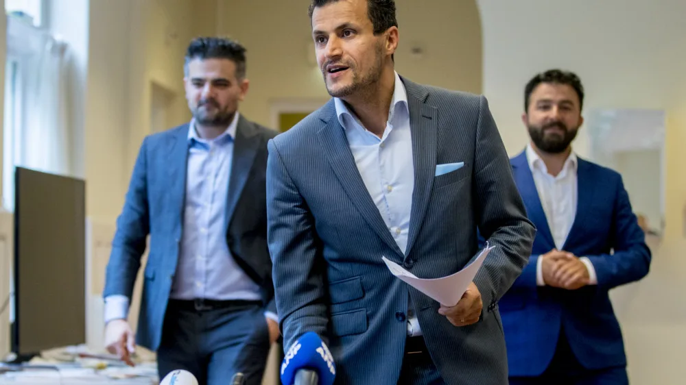 Bestuur DENK buitenspel na opstappen penningmeester