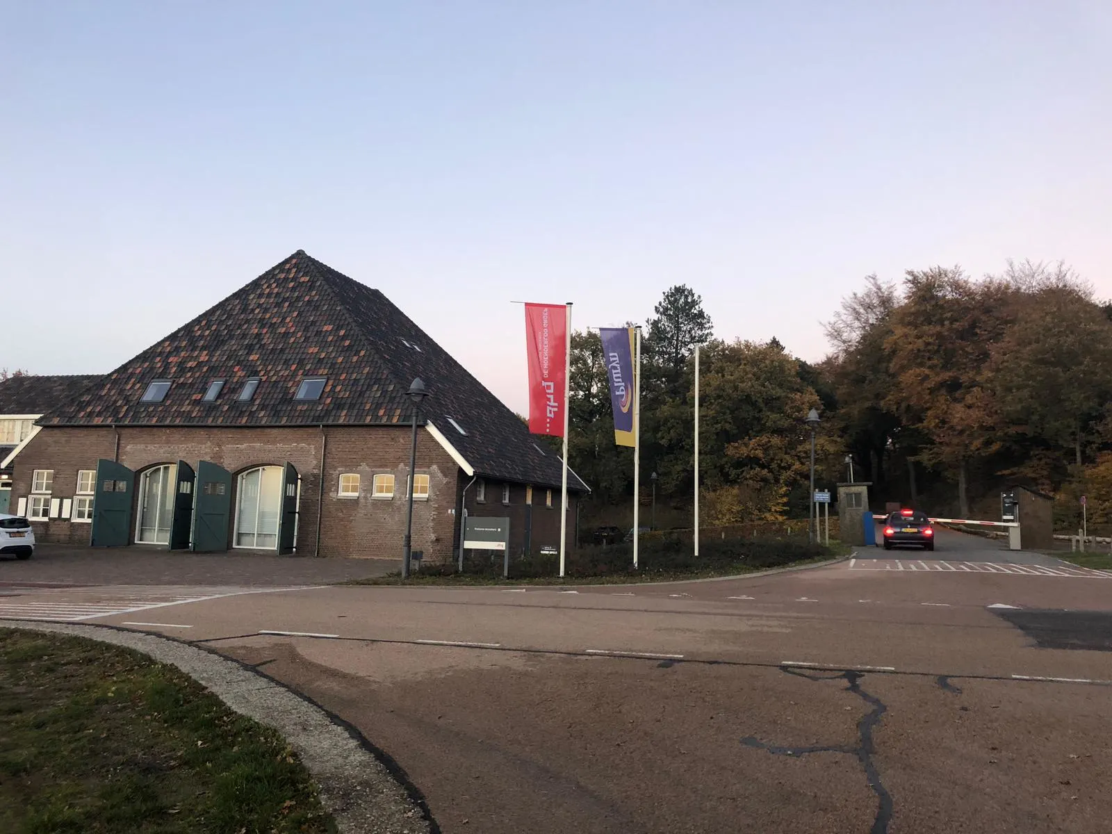 Medewerkers Hoenderloo Groep leggen vrijdag werk neer