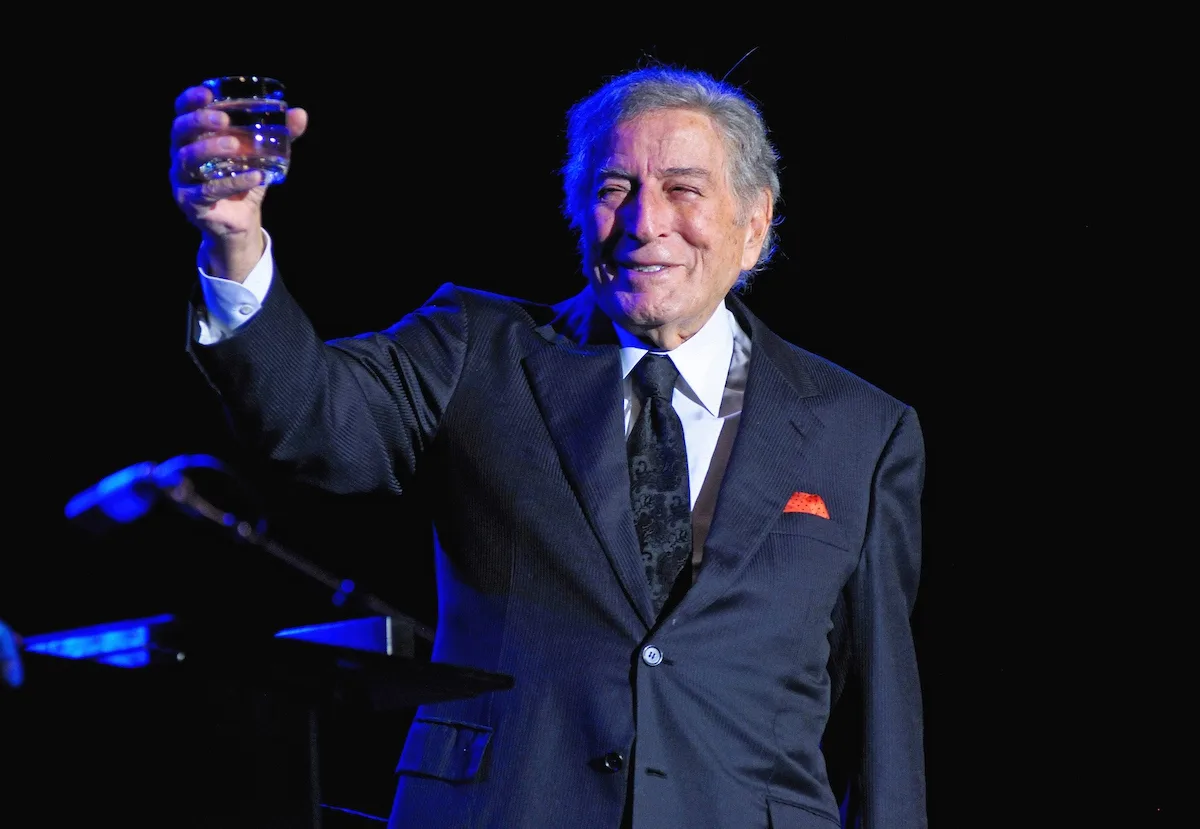 Tony Bennett (35) geschrokken van dood Tony Bennett (96): 'Krijg hele dag berichten van vrienden'