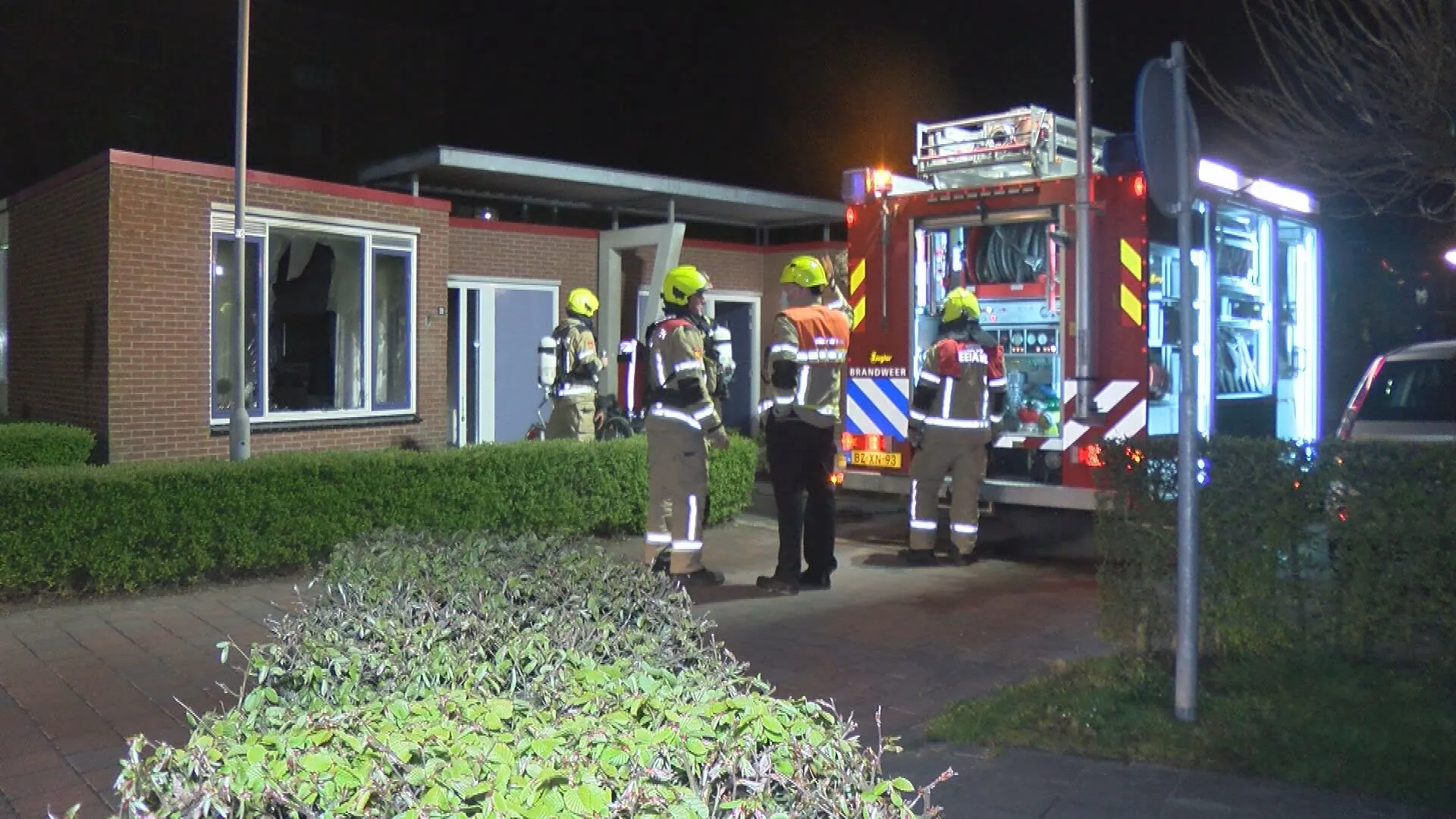Bewoner komt om bij woningbrand in Kapelle, buren geëvacueerd