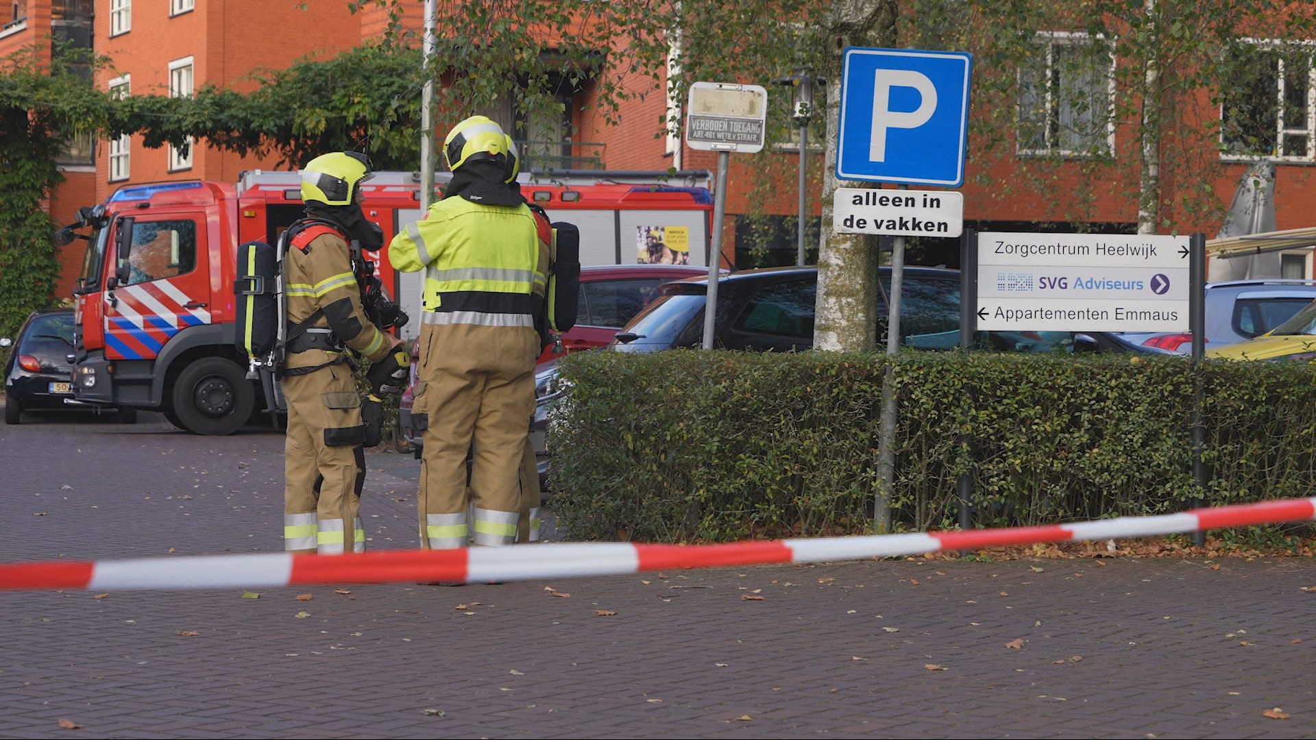 Verzorgingshuis in Heesch ontruimd na gaslek: ouderen in lange stoet over straat