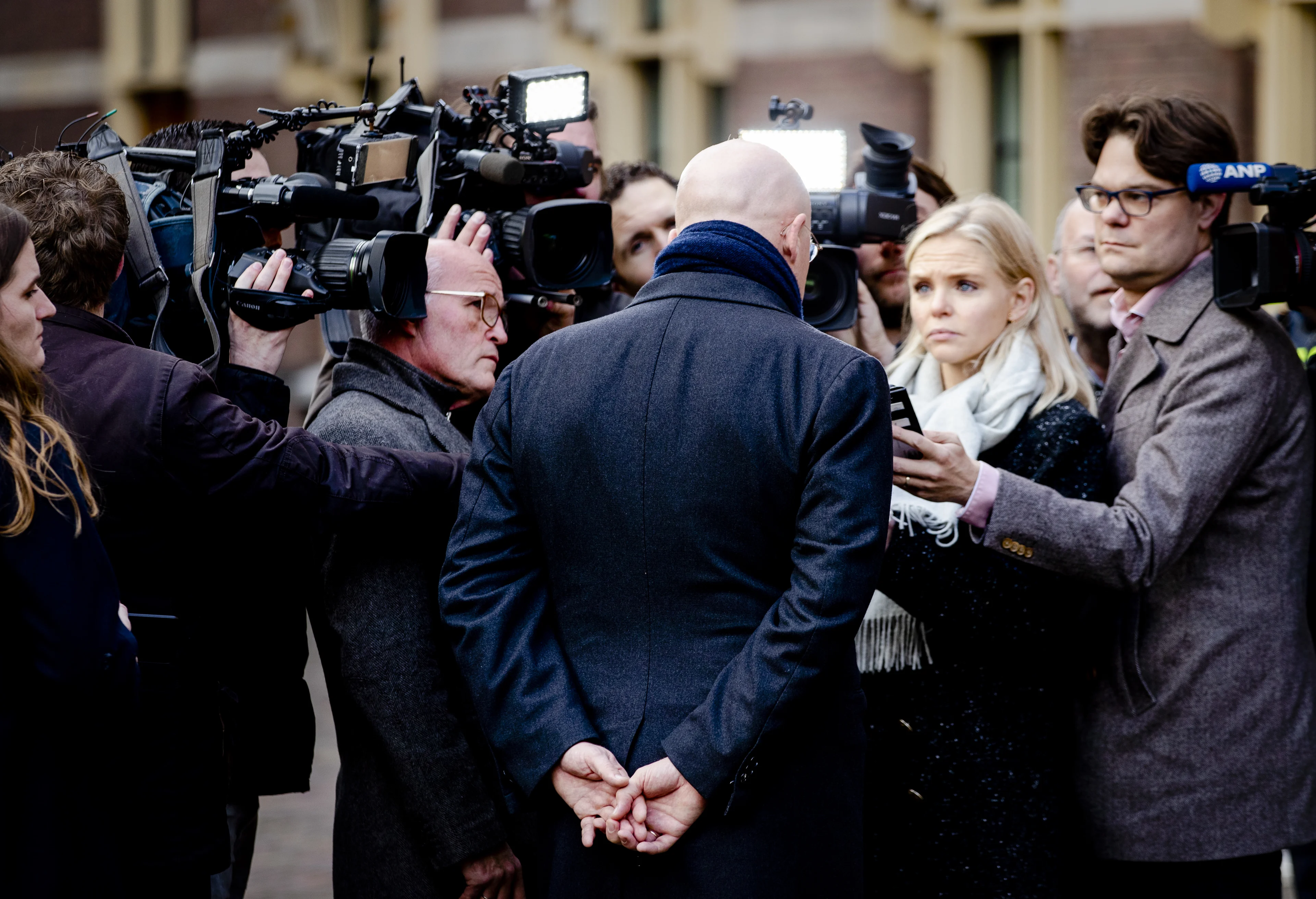 Verslaggeefster Charlotte Nijs gevolgd op Binnenhof in nieuwe documentaire