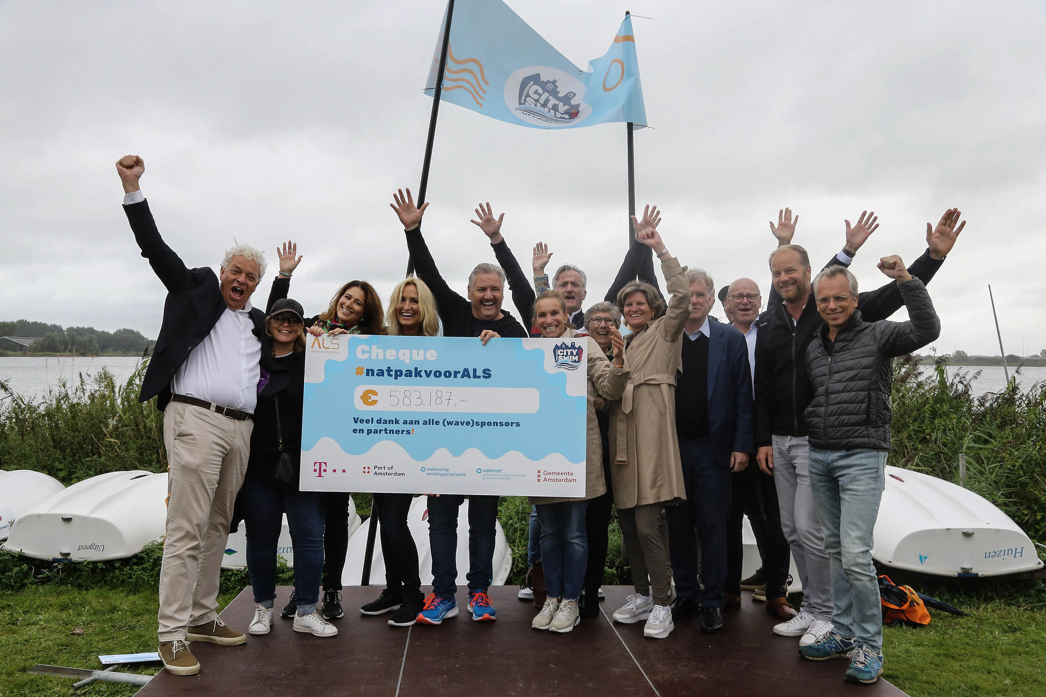 Ruim 580.000 euro opgehaald met waterevenementen voor ALS