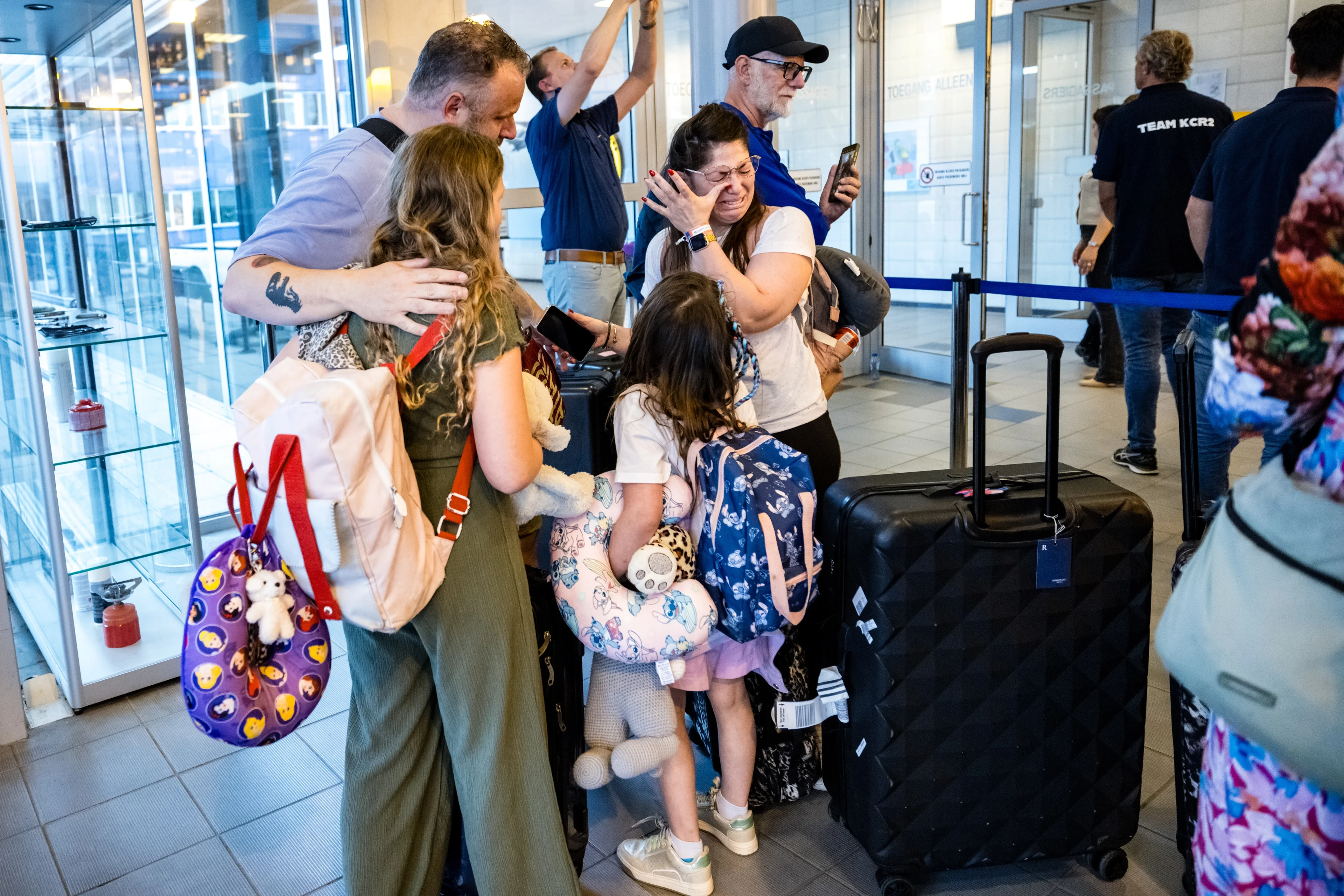 Eerste groep gestrande Nederlanders terug uit Israël