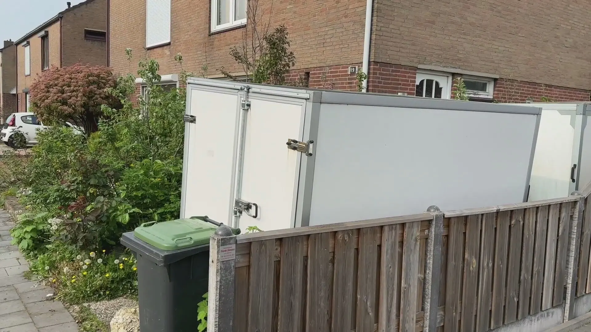 Zoon bewaarde overleden vader in vrieskist om nog met hem te kunnen praten: 'Ik wilde hem niet kwijt'