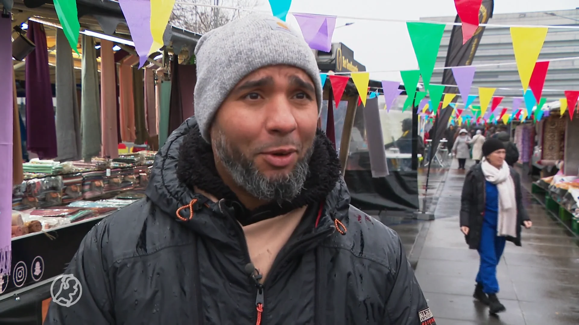 Marktkooplieden zijn intimidaties van gemeente zat: 'We krijgen bekeuring na bekeuring' 