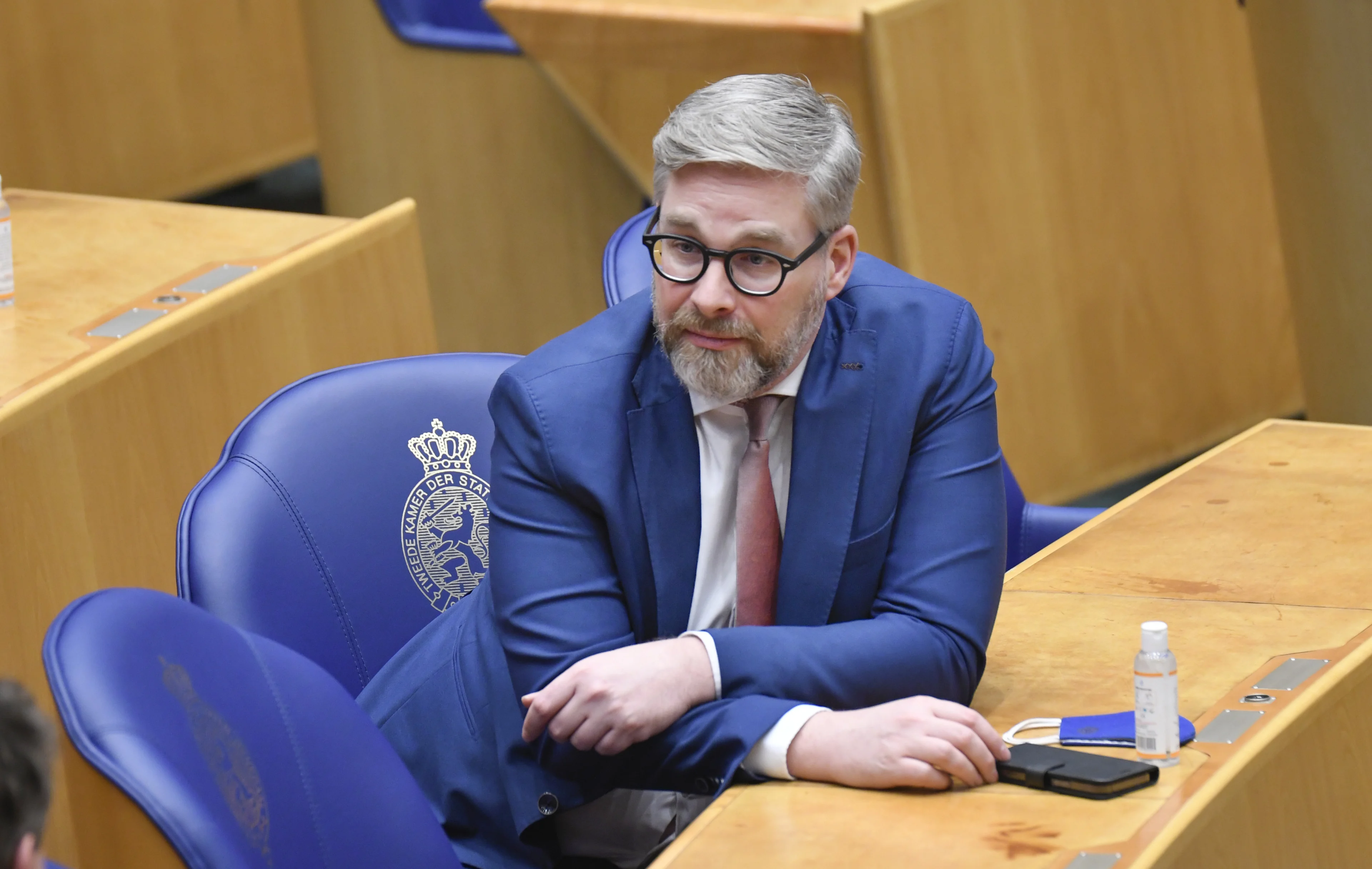 Meerderheid Nederlanders: maak seksueel getinte appjes aan minderjarigen verboden