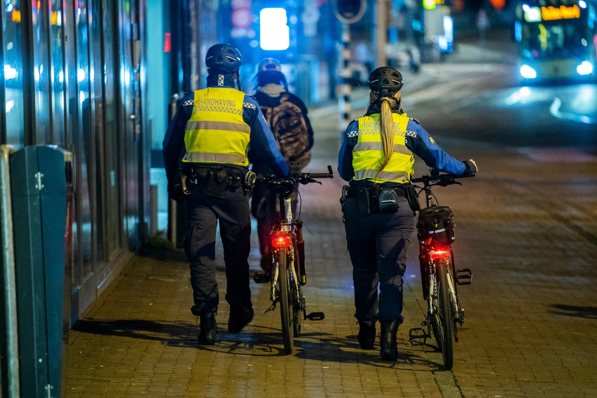 Twee derde Nederlanders ziet nieuwe lockdown gebeuren: 'Wachten tot er een agressieve variant komt'
