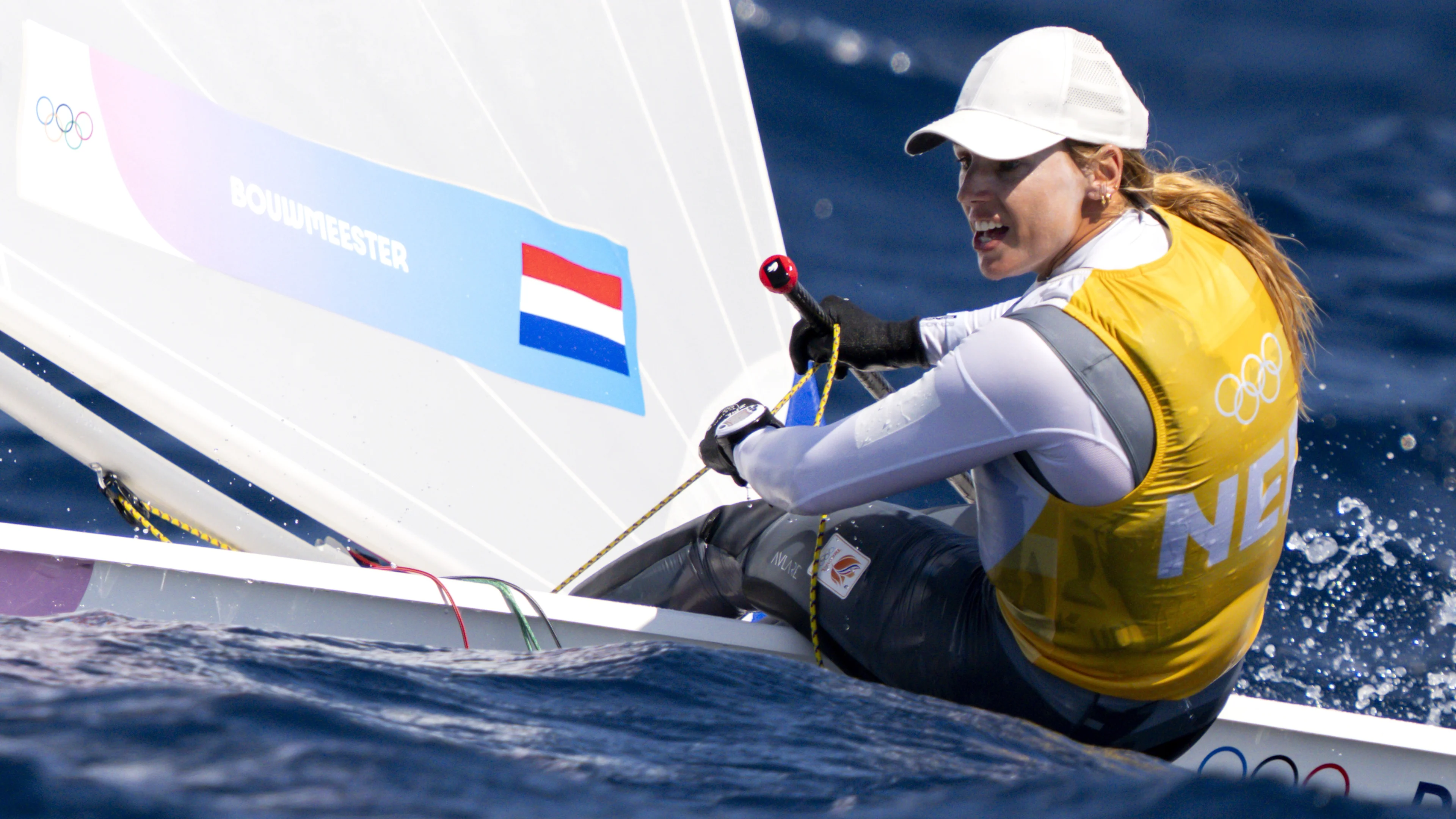 Zeilster Marit Bouwmeester pakt op indrukwekkende wijze goud op Spelen